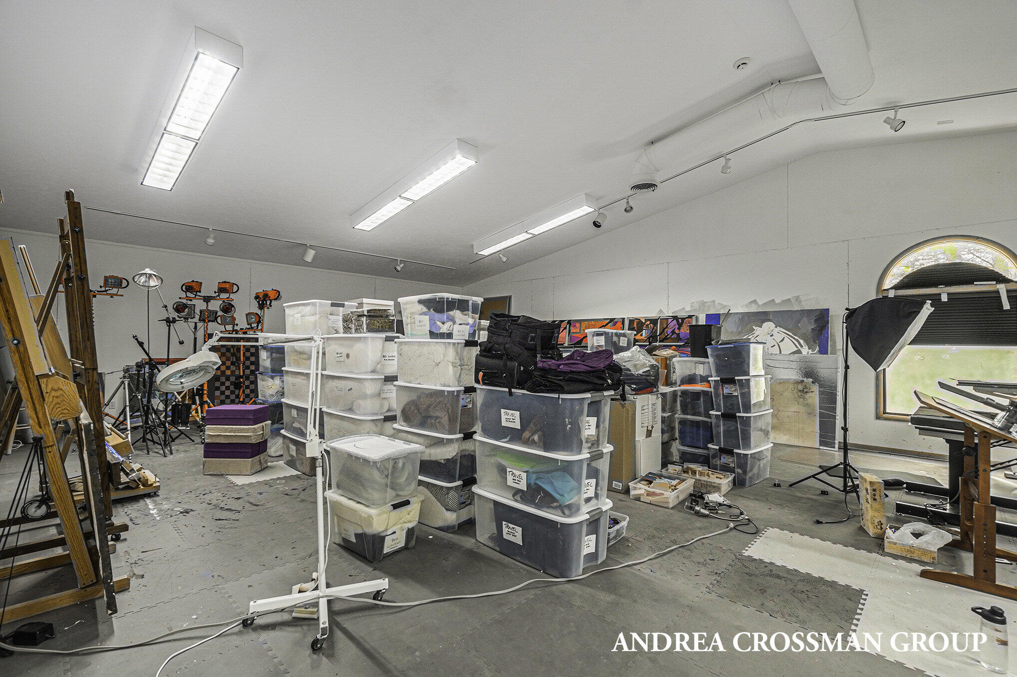 5841 Lakeshore Drive