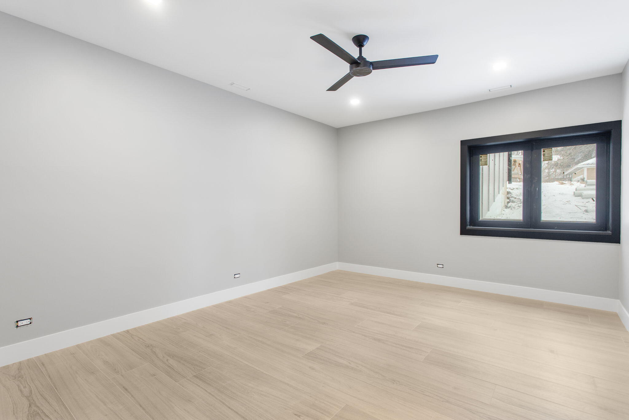 585 Hawksnest Drive