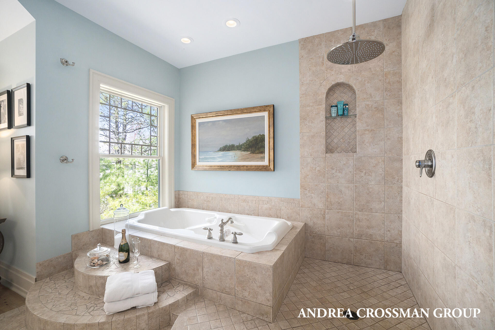 6059 Lakeshore Drive