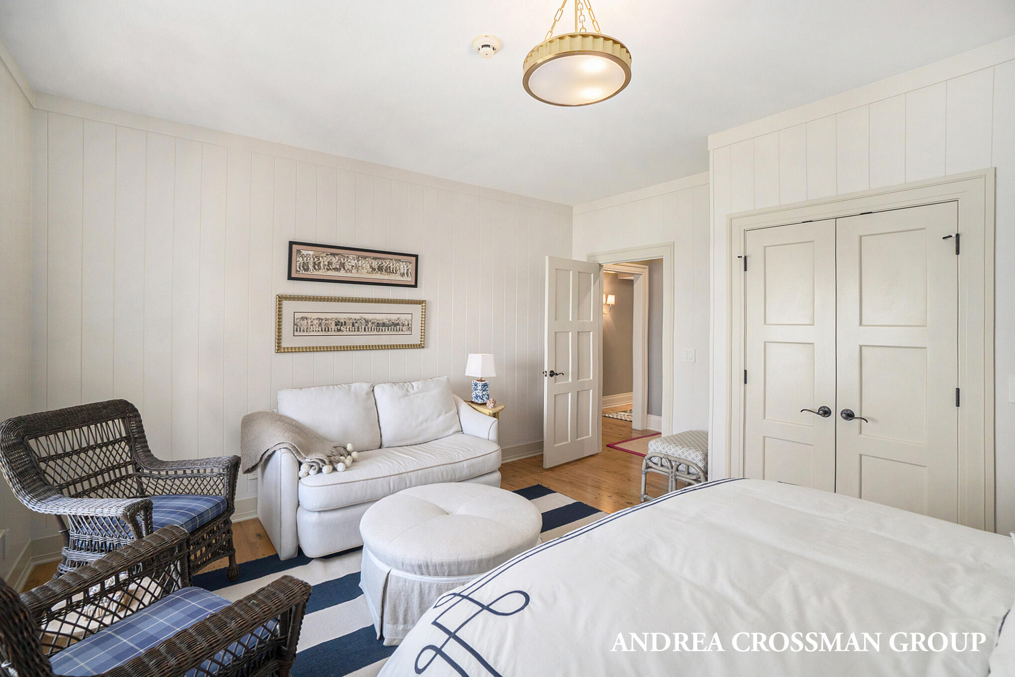 6059 Lakeshore Drive