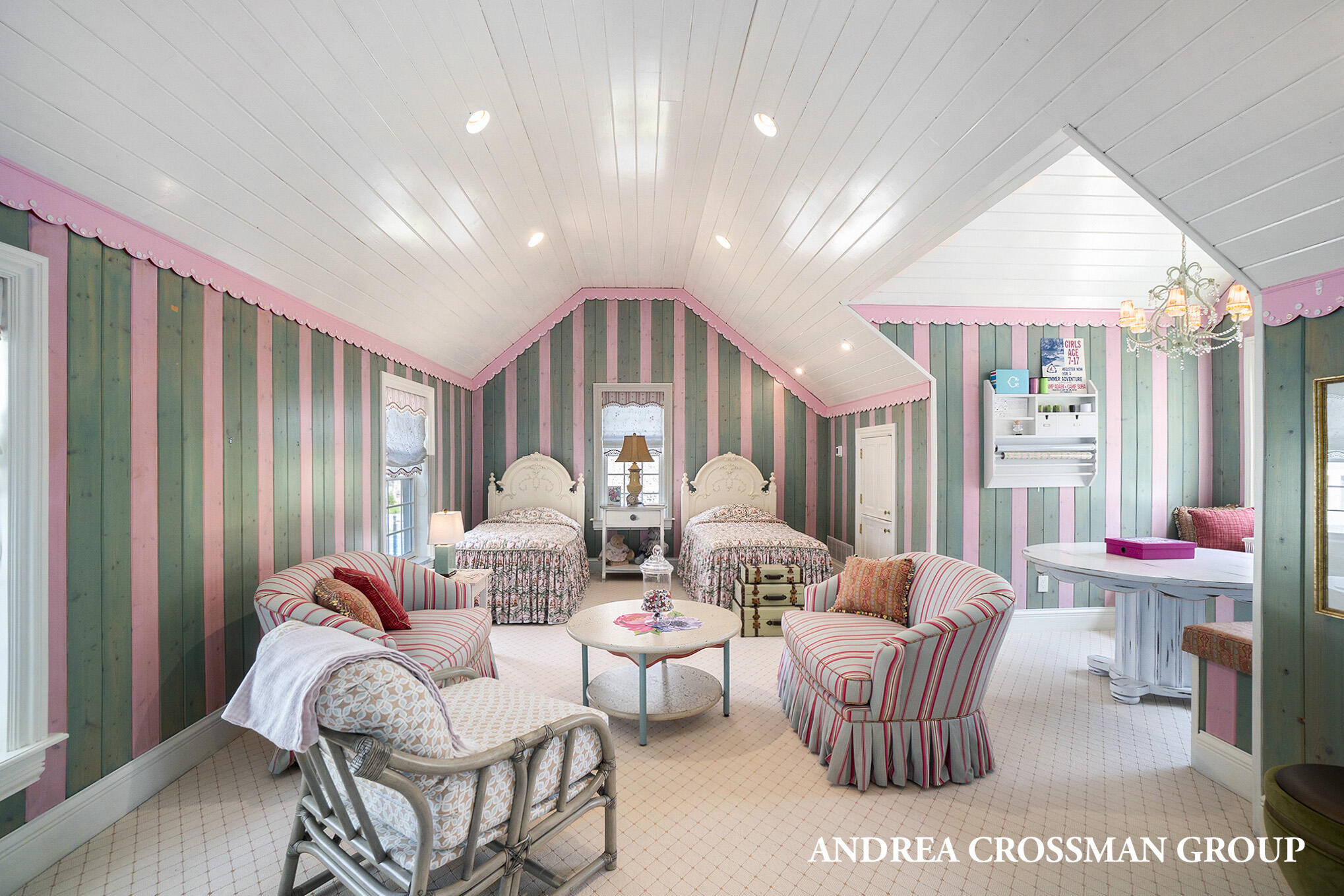 6059 Lakeshore Drive