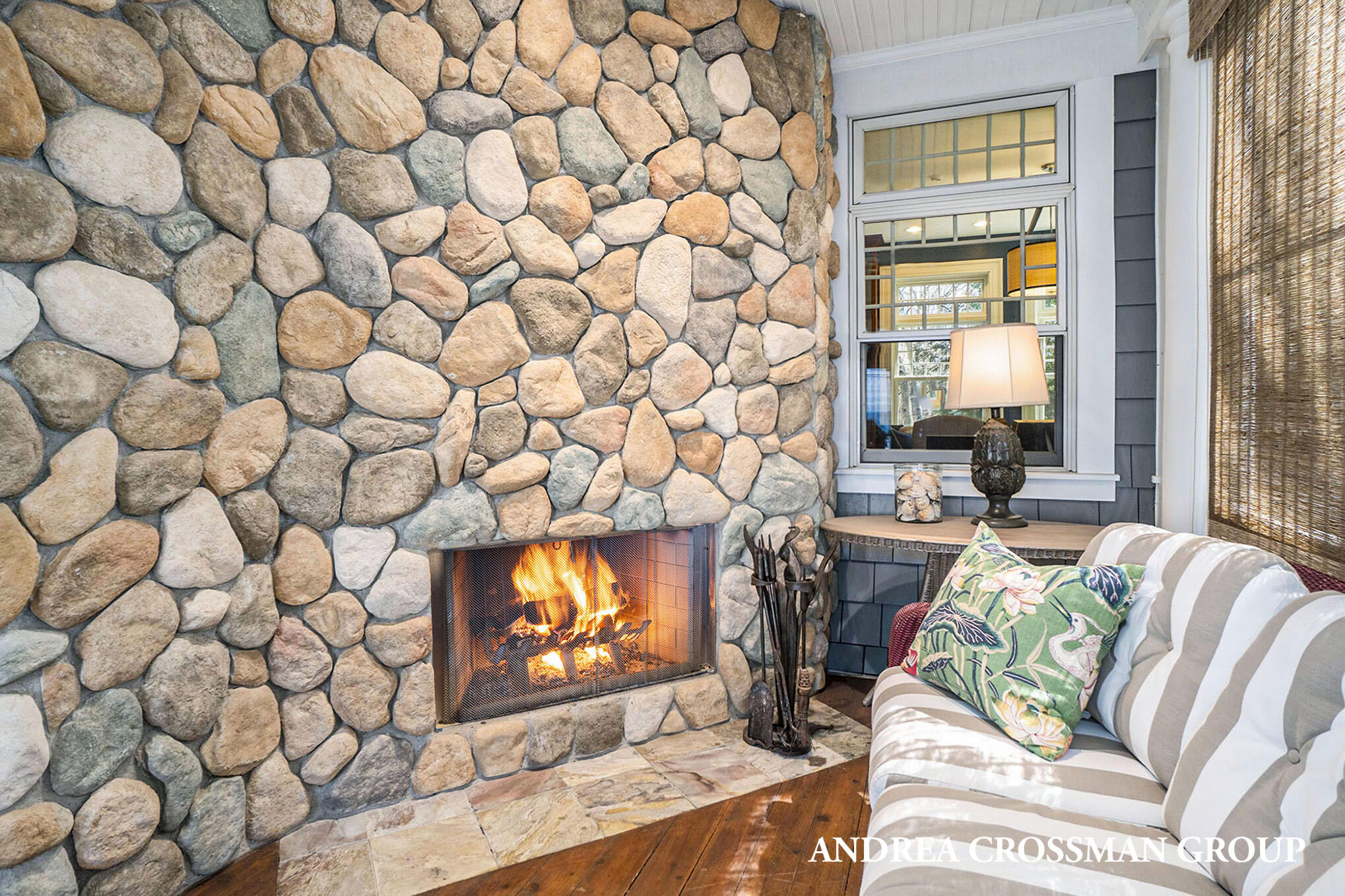 6059 Lakeshore Drive