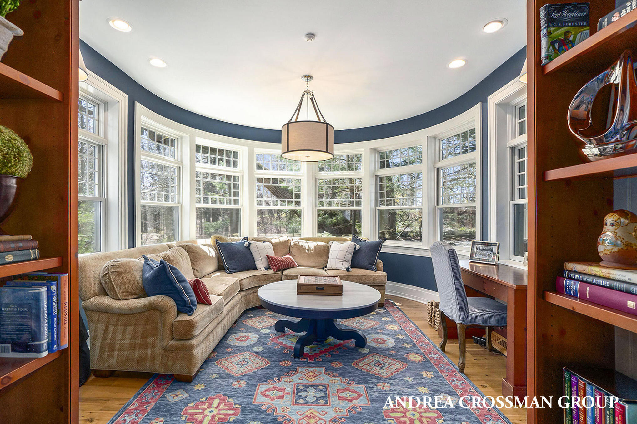 6059 Lakeshore Drive