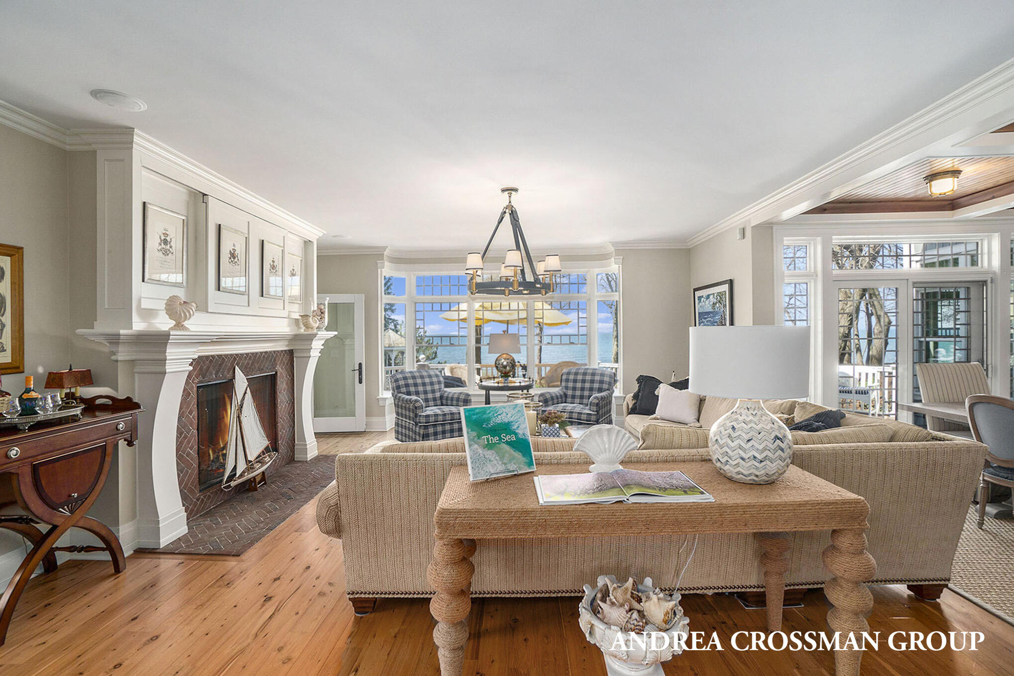 6059 Lakeshore Drive