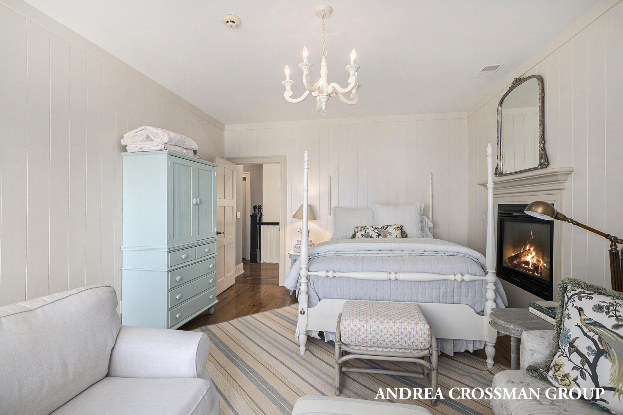 6059 Lakeshore Drive