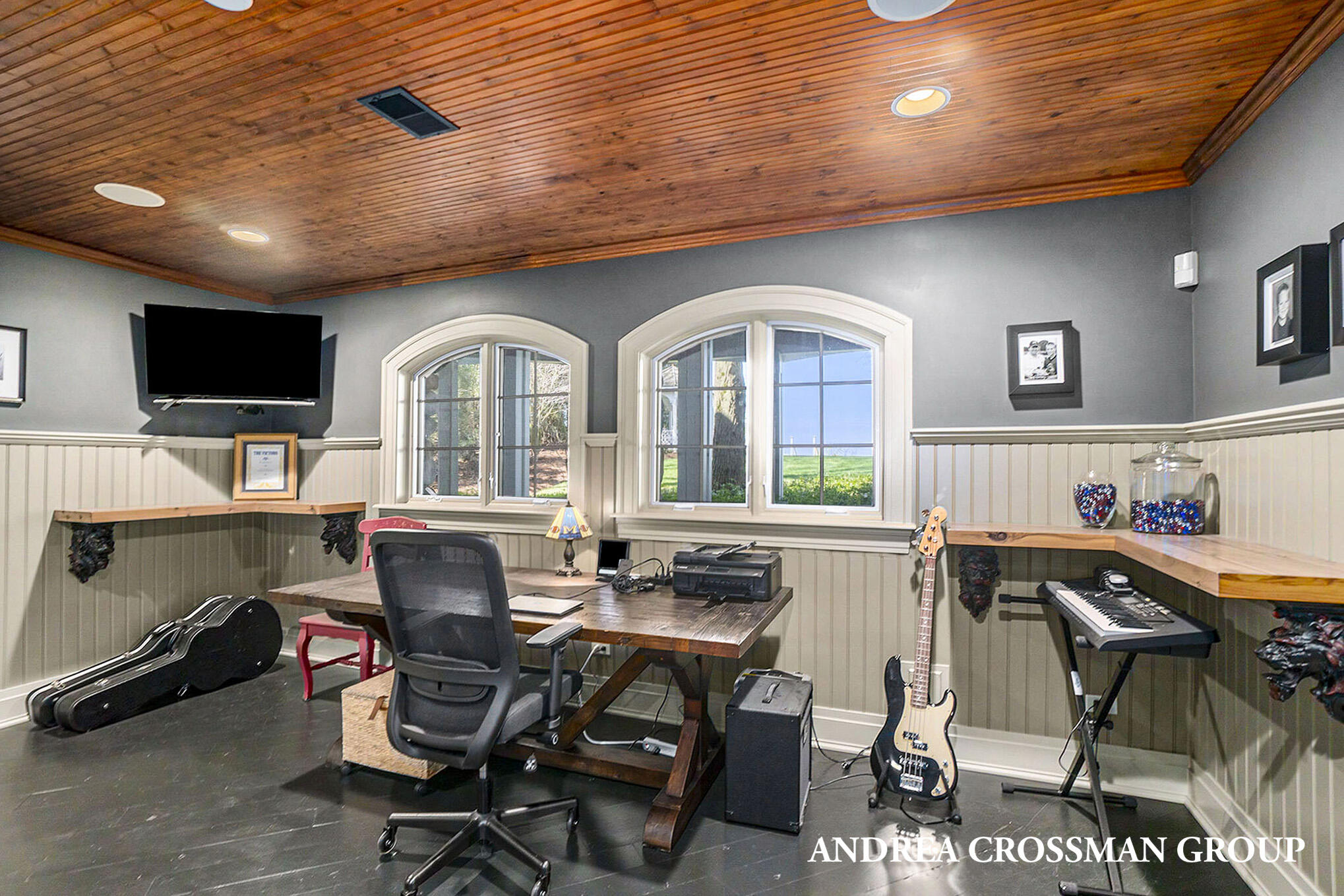 6059 Lakeshore Drive