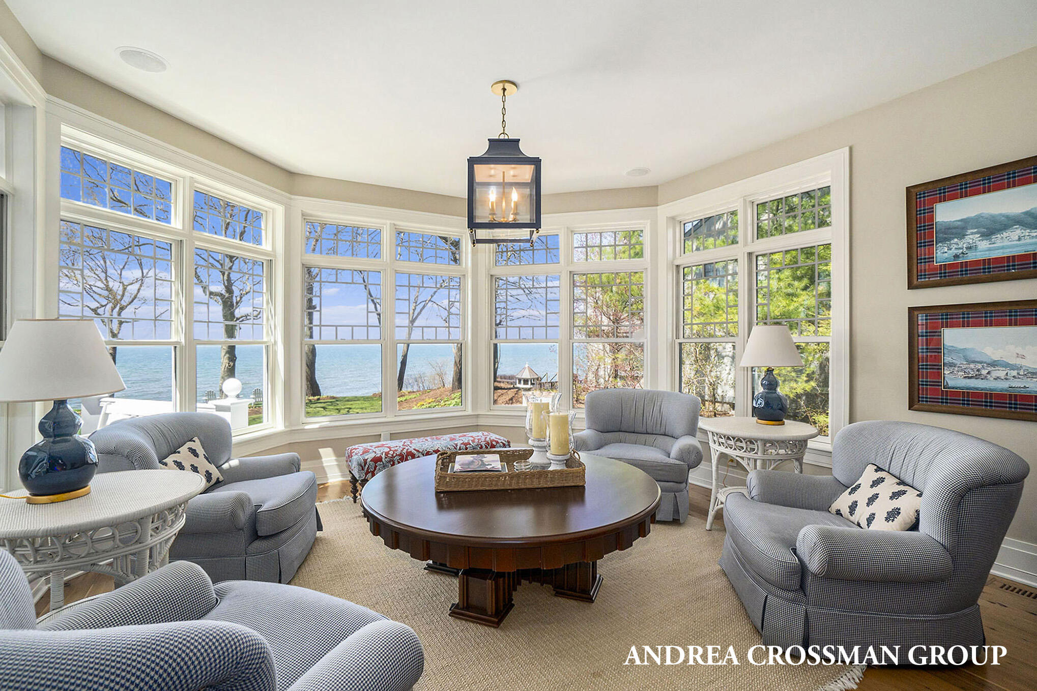 6059 Lakeshore Drive