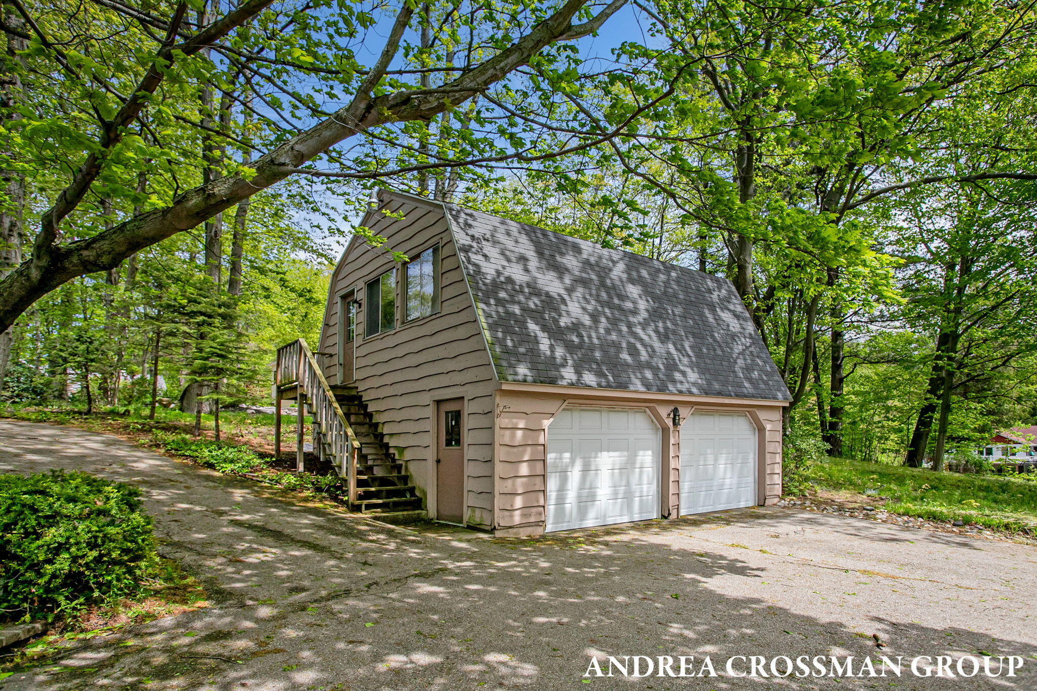 5011 Rosabelle Beach Avenue