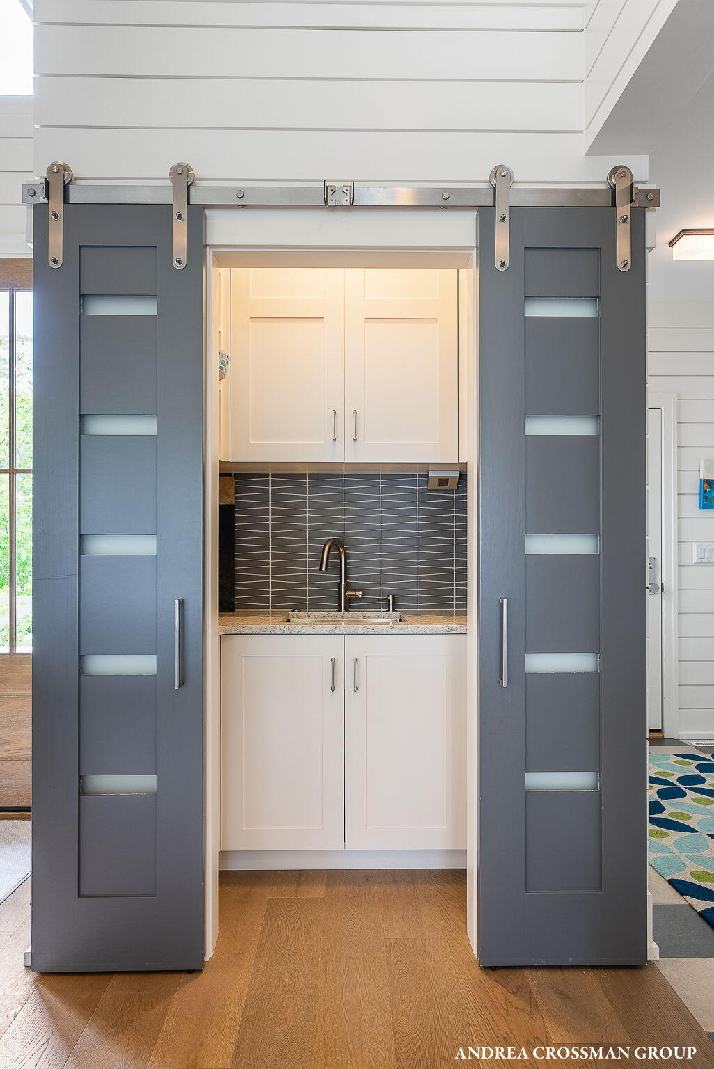 4101 Lakeridge Drive