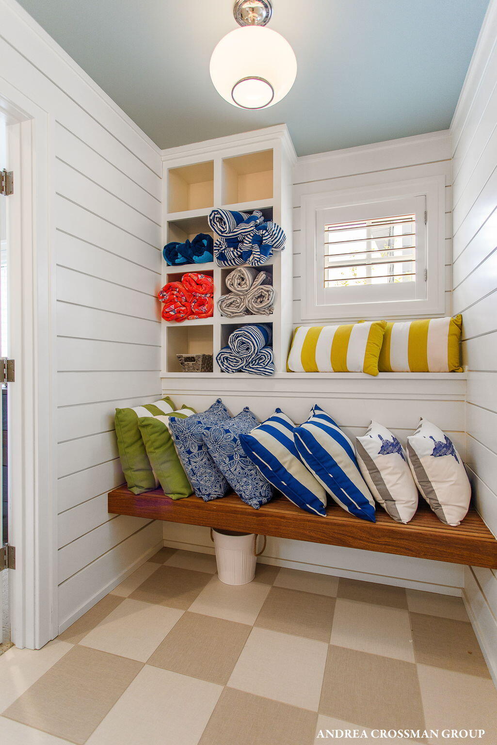 4101 Lakeridge Drive