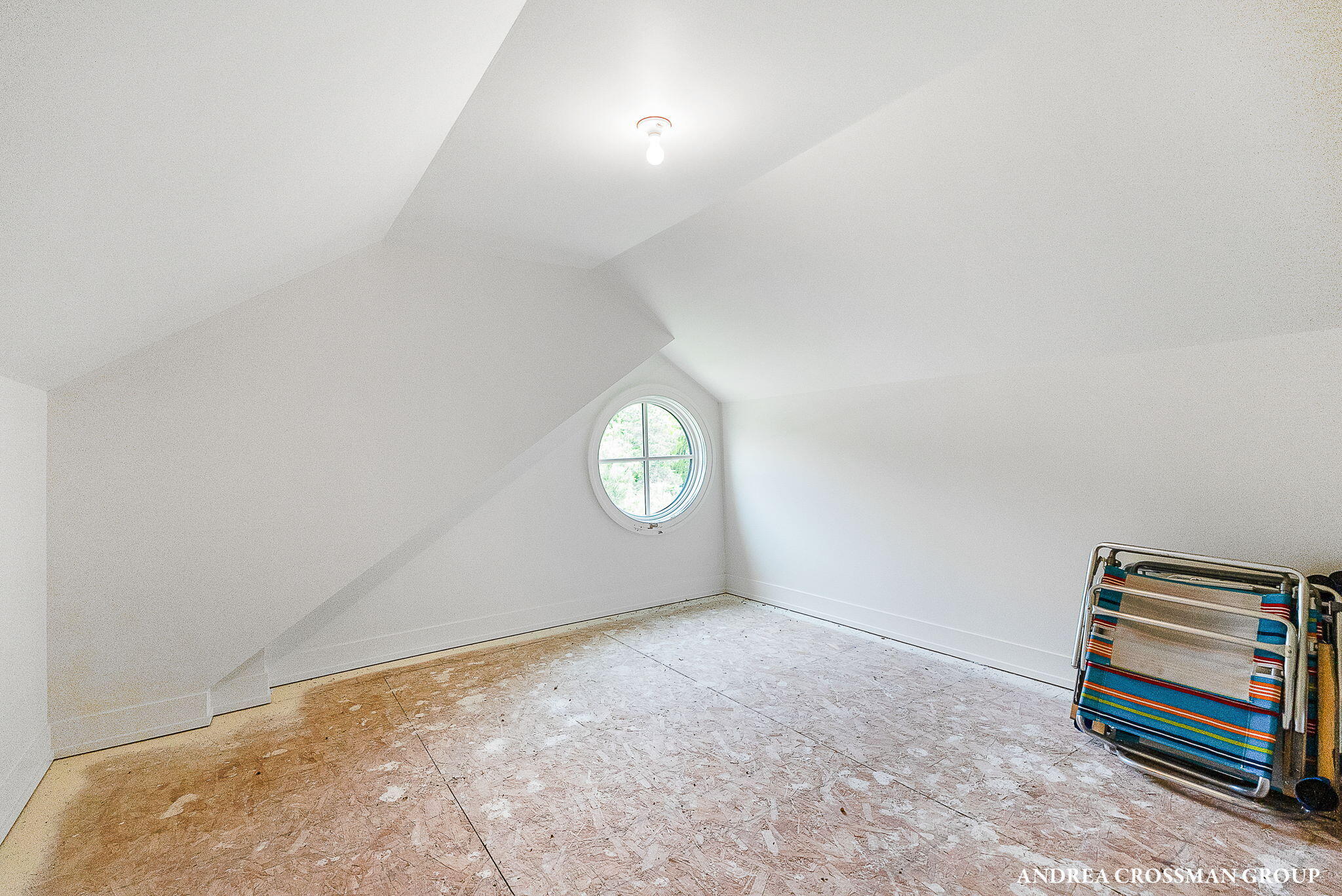 4101 Lakeridge Drive