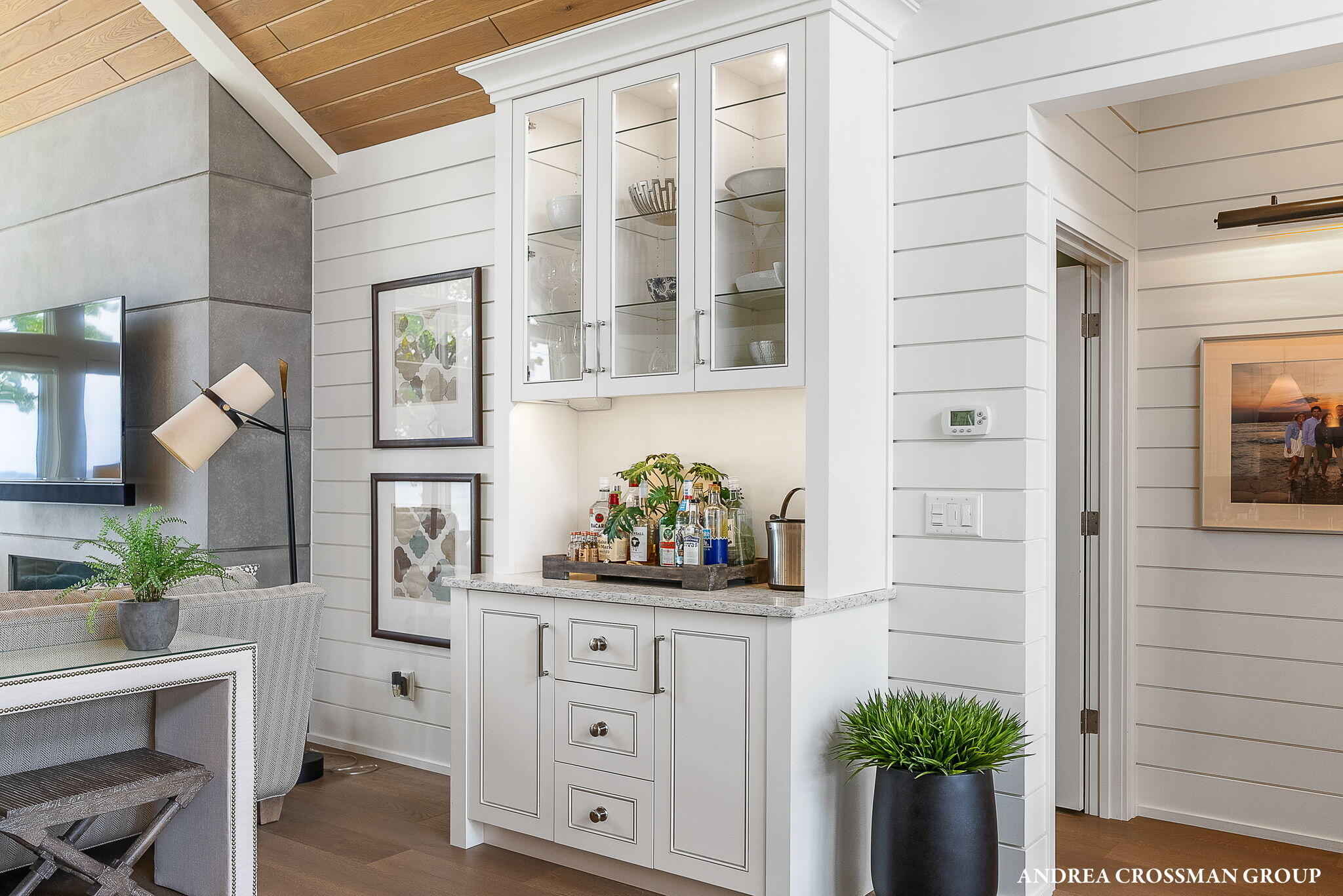 4101 Lakeridge Drive