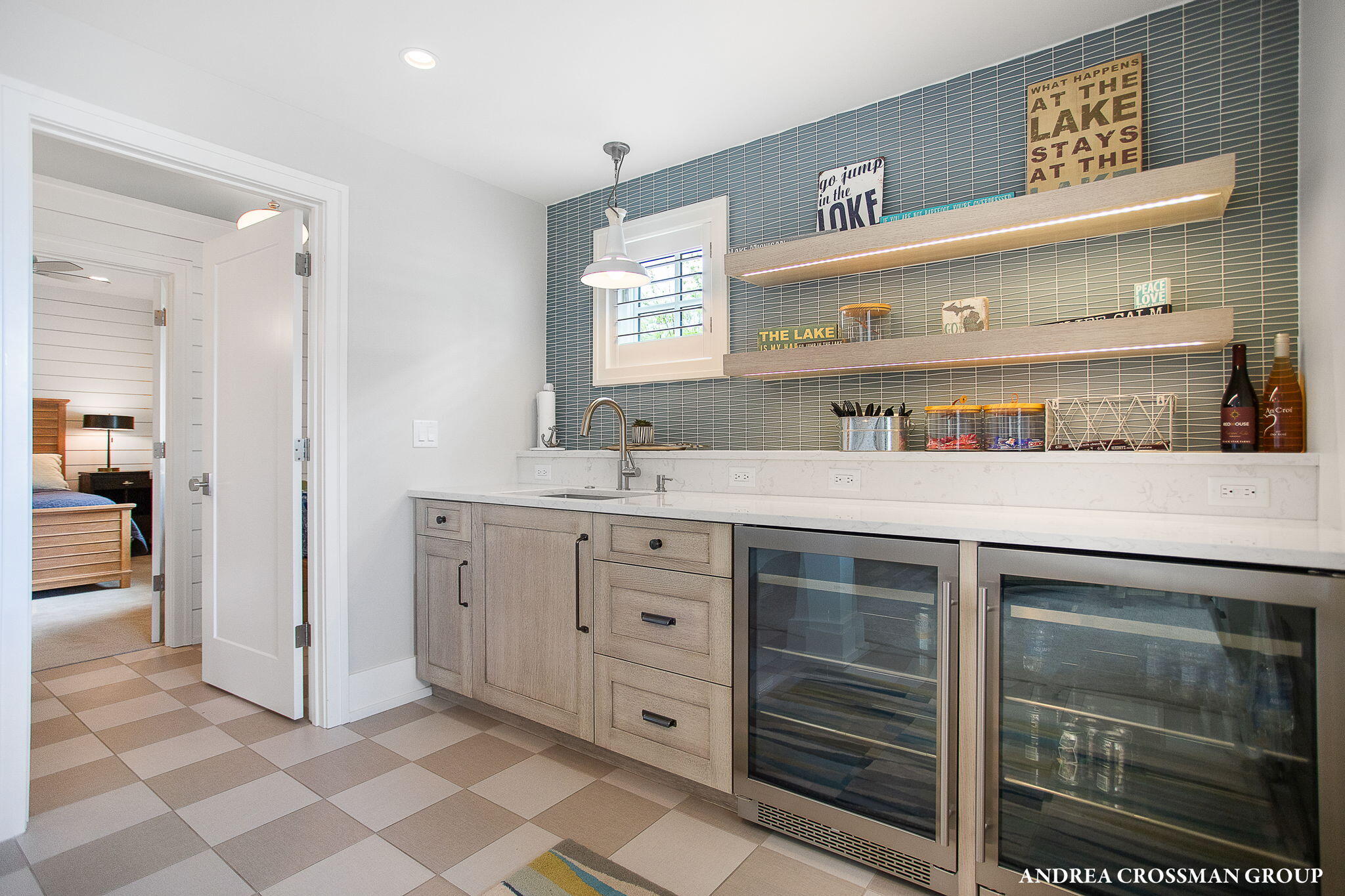 4101 Lakeridge Drive