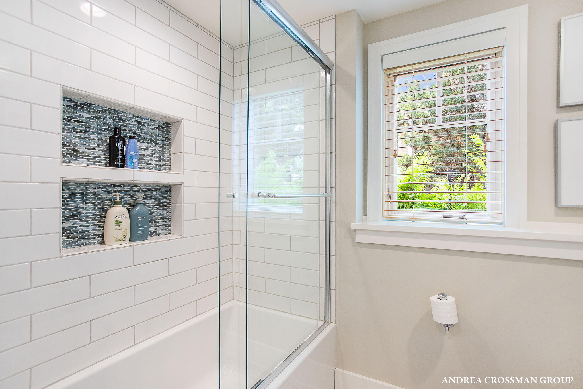 4101 Lakeridge Drive