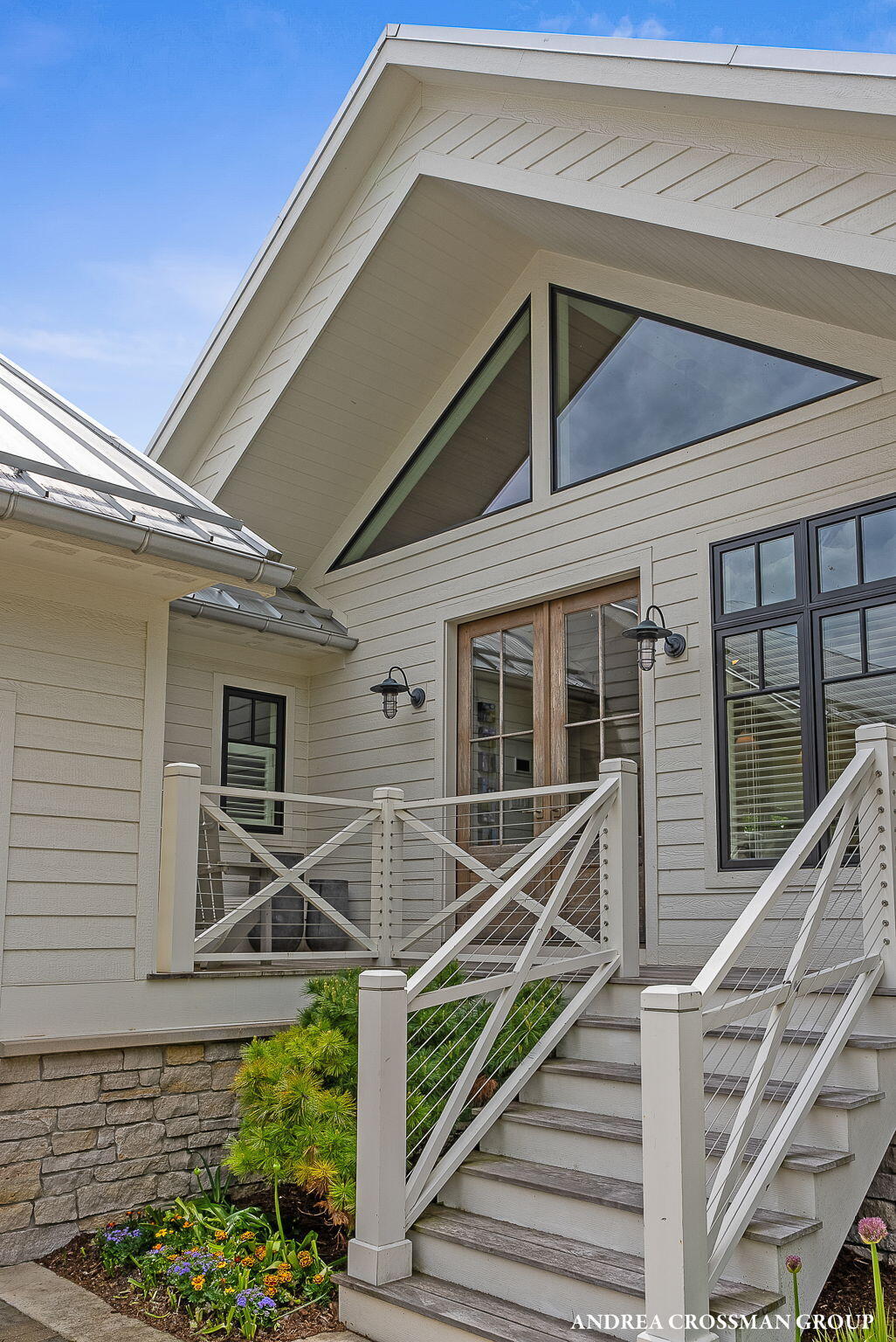 4101 Lakeridge Drive