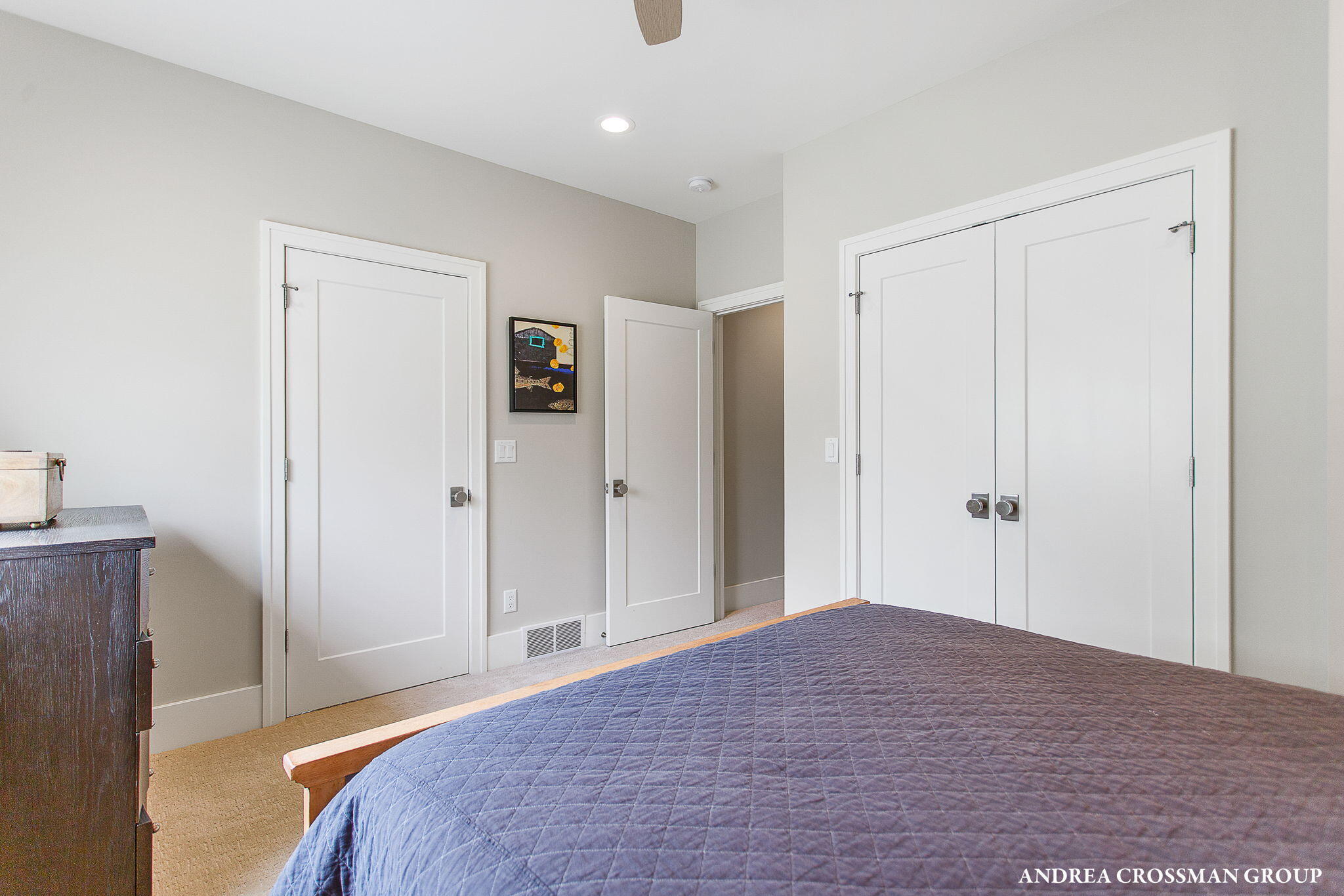 4101 Lakeridge Drive