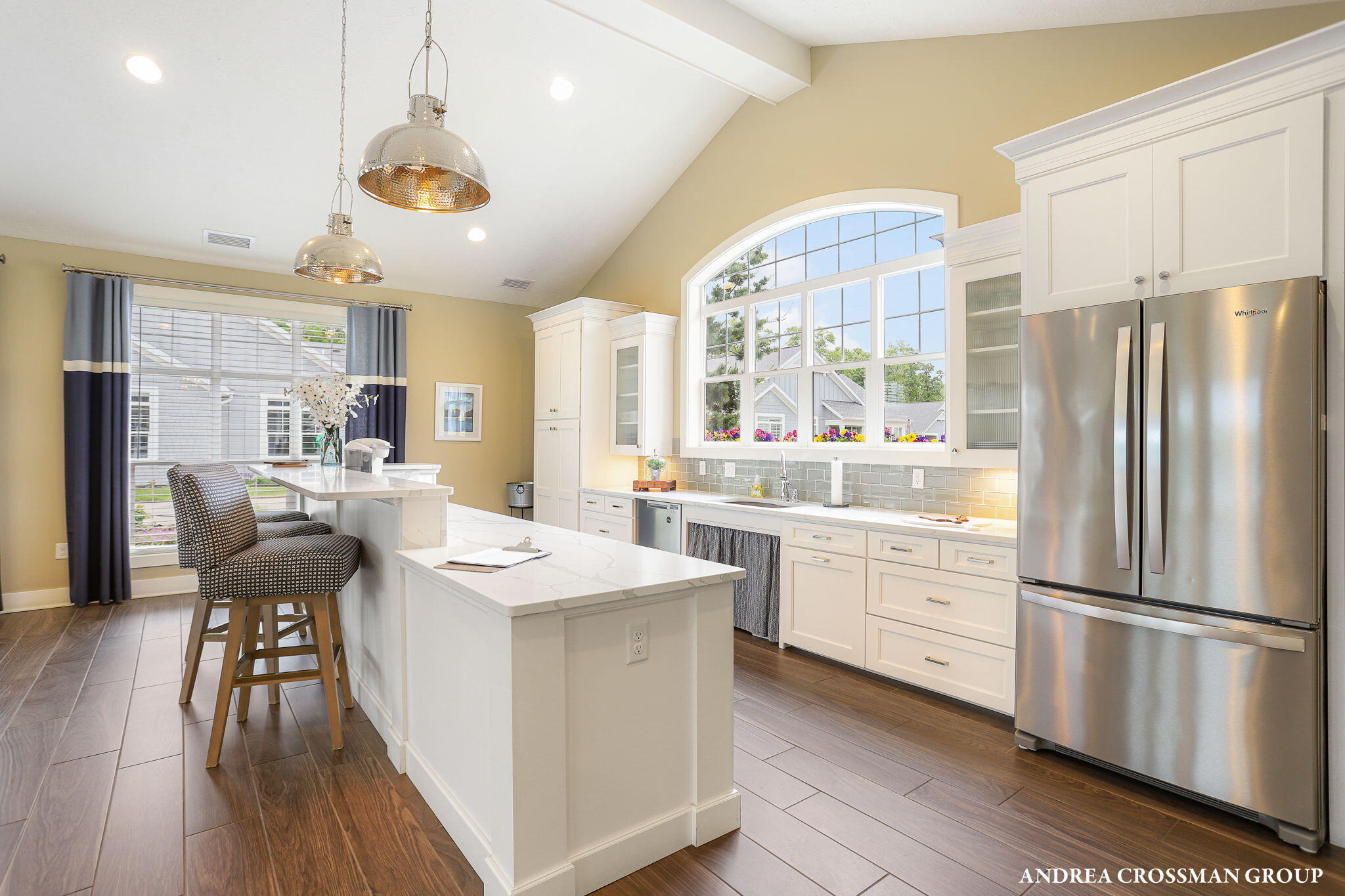 225 Janes View Drive