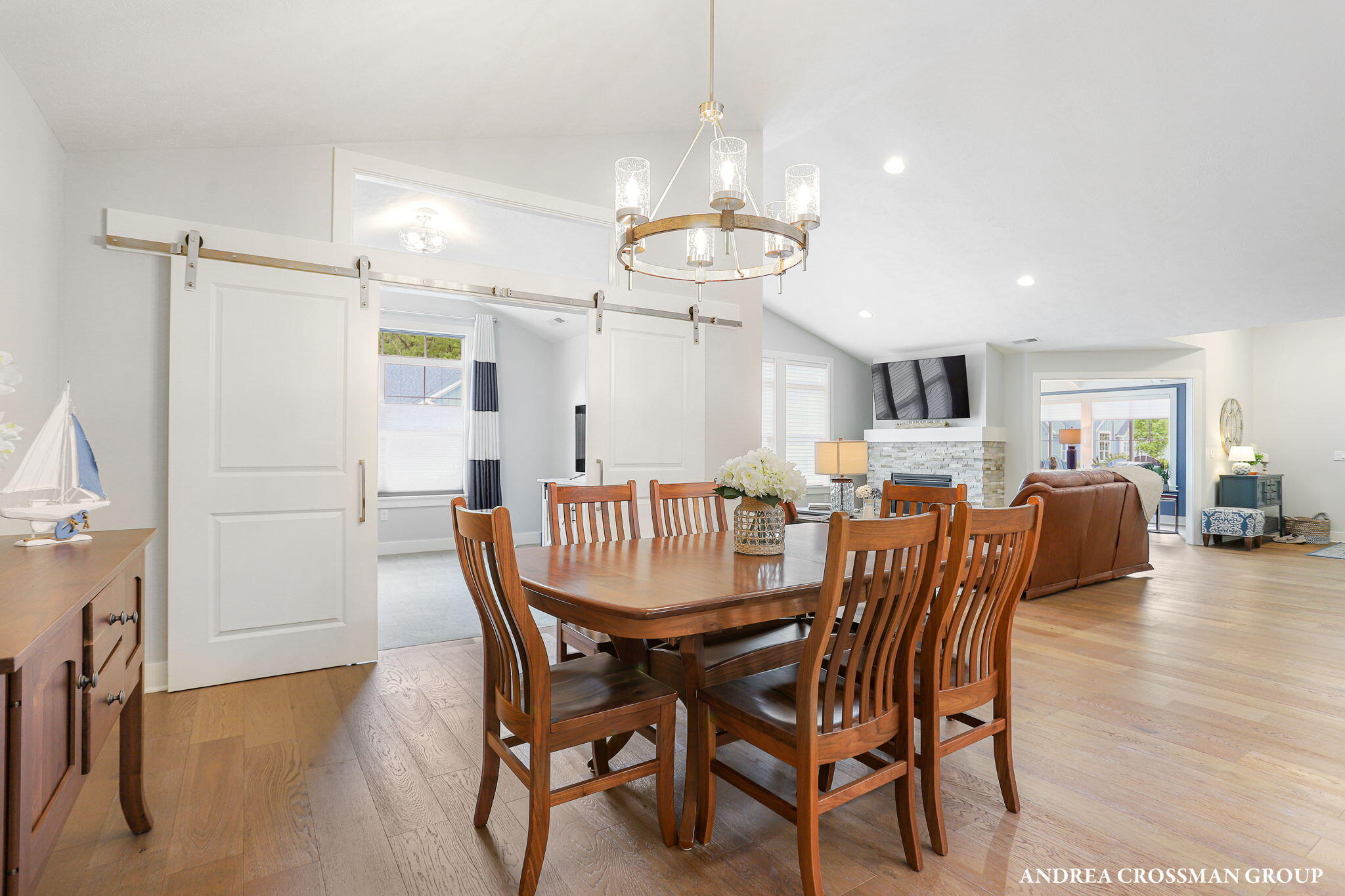 225 Janes View Drive