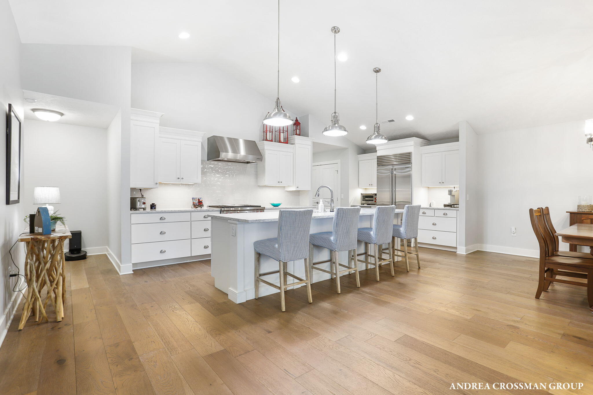 225 Janes View Drive