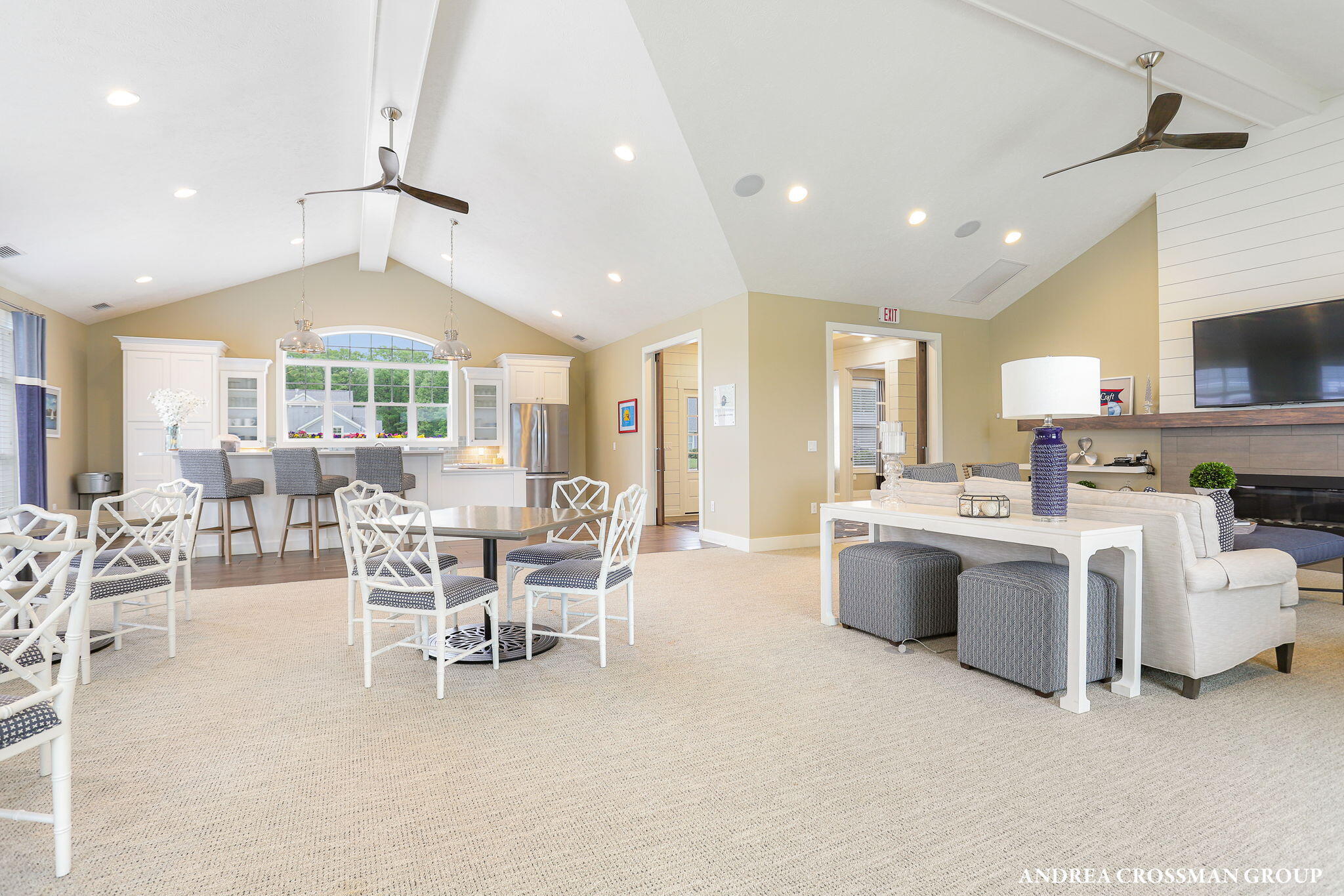 225 Janes View Drive