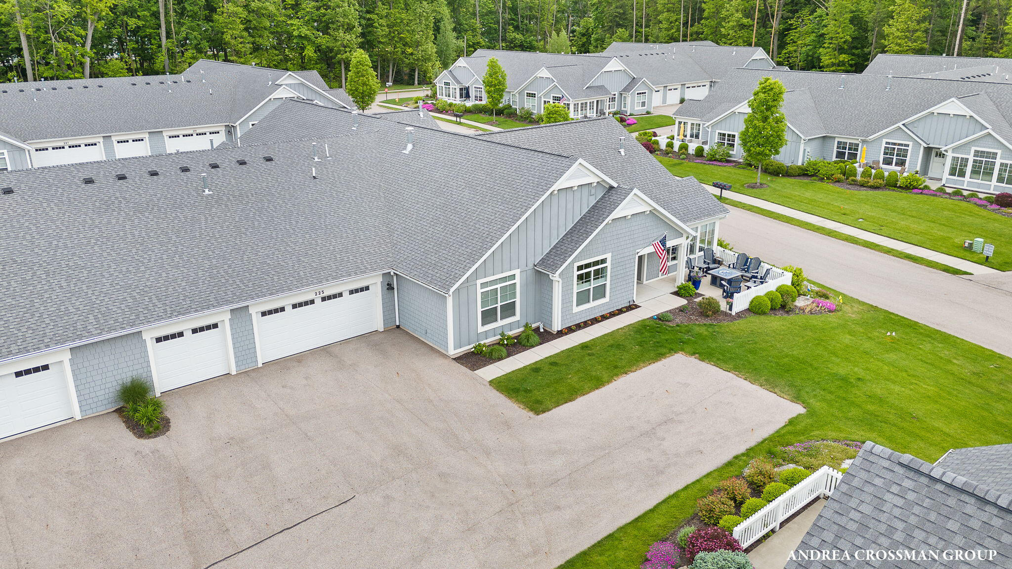 225 Janes View Drive