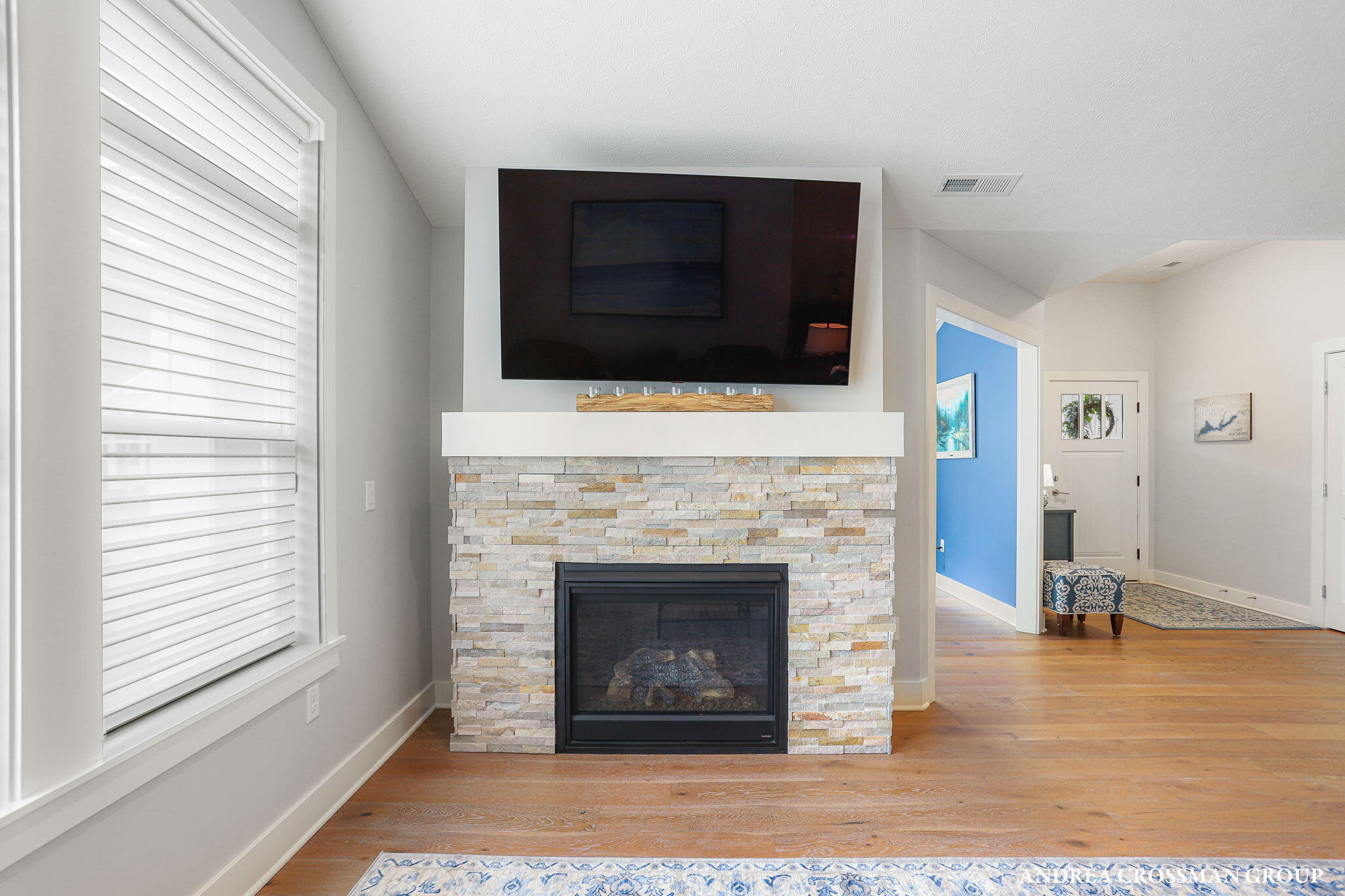 225 Janes View Drive