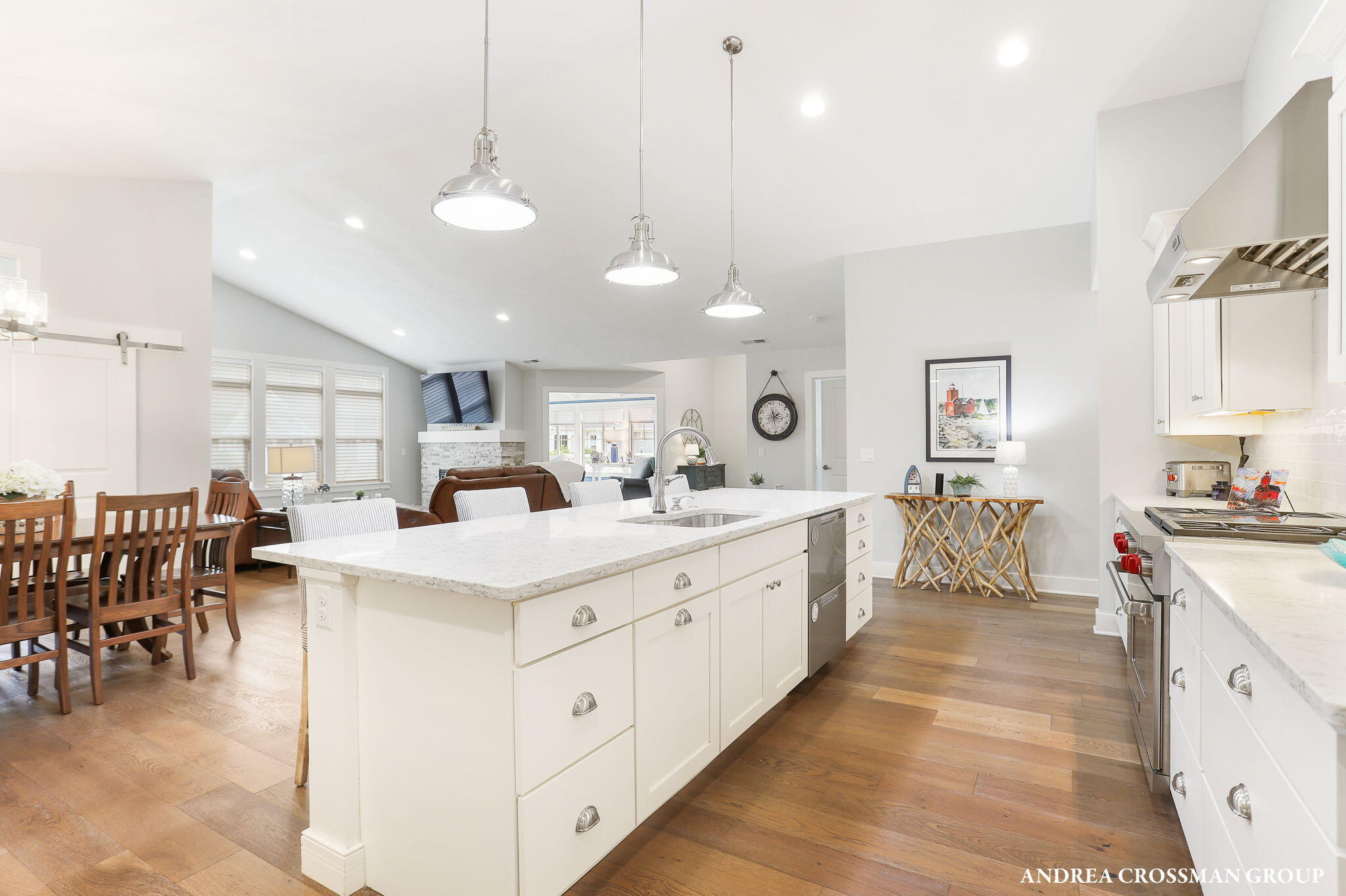 225 Janes View Drive