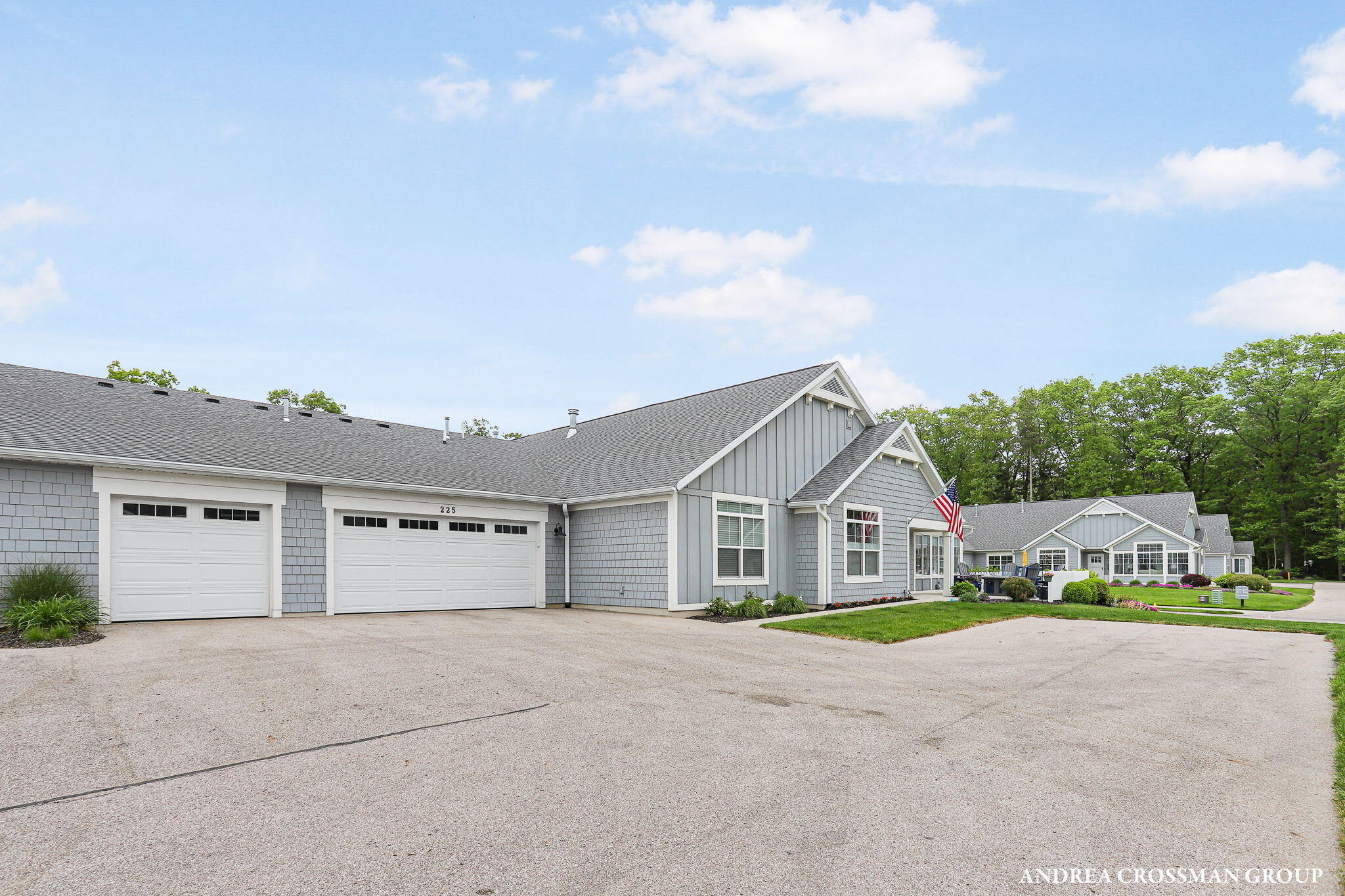 225 Janes View Drive