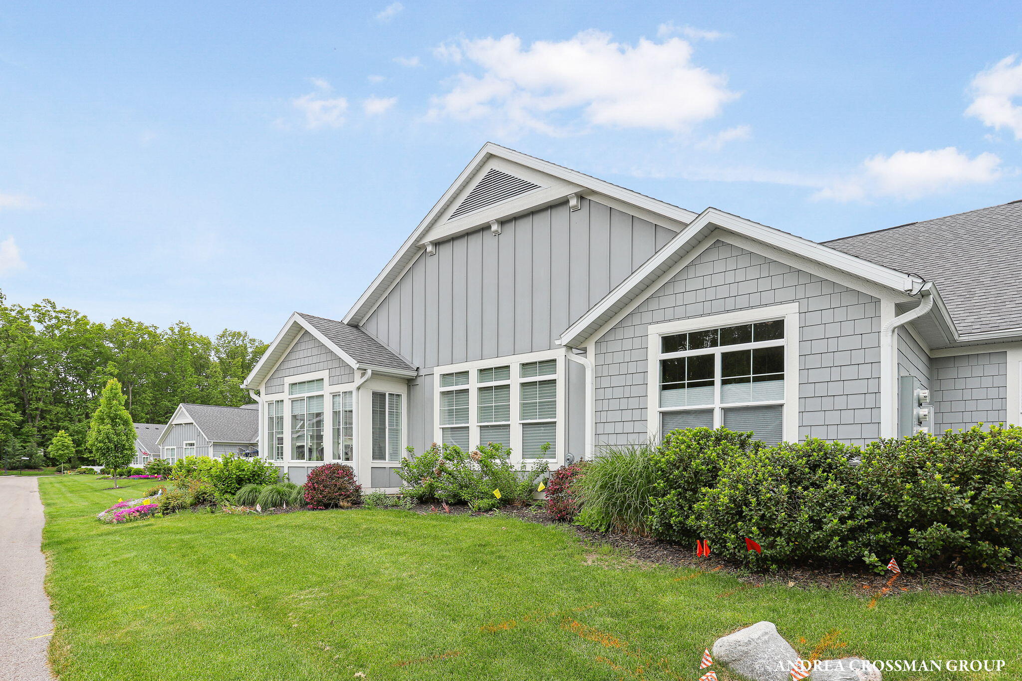 225 Janes View Drive