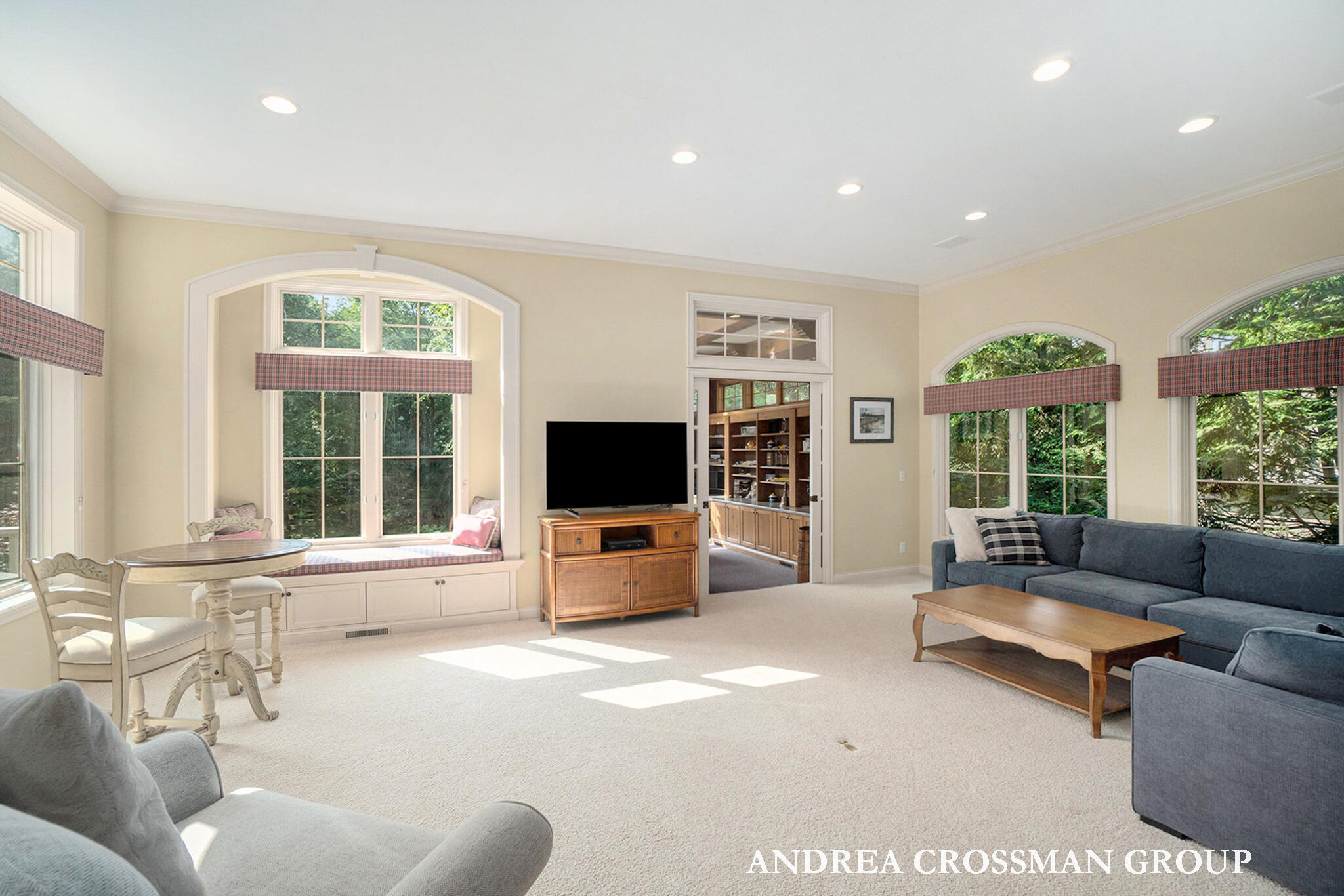 41 Bay Meadows Drive