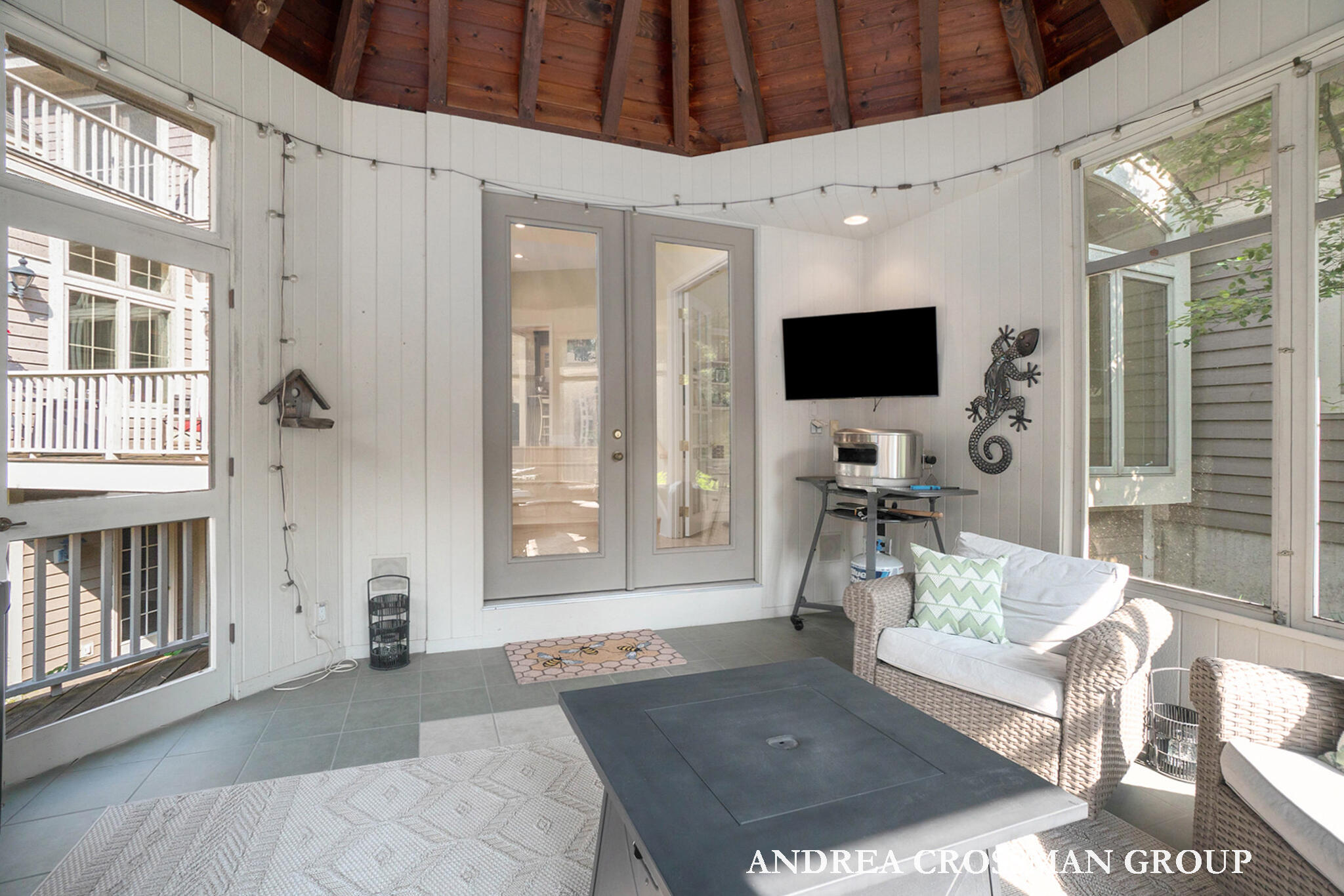 41 Bay Meadows Drive