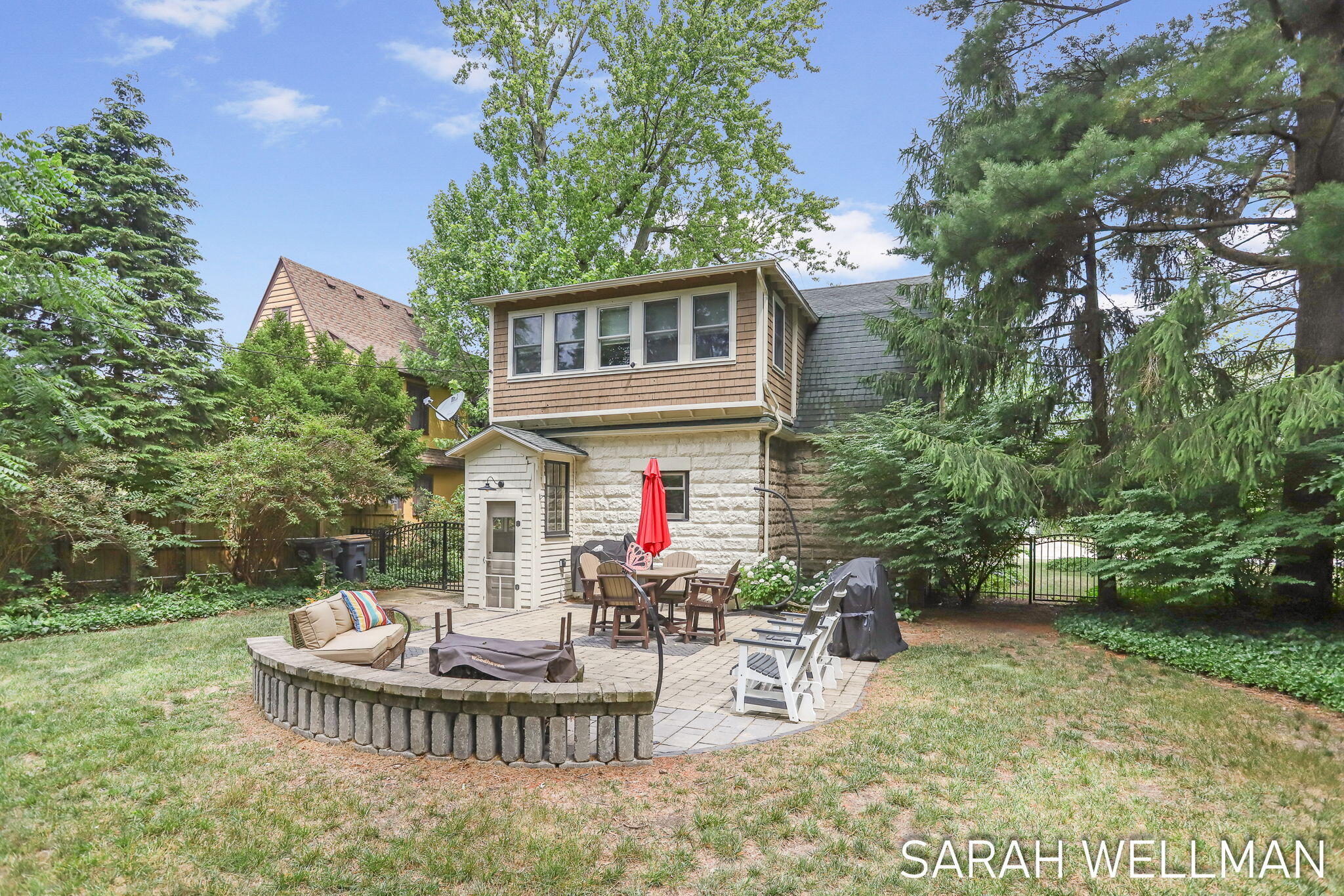 840 Superior Street