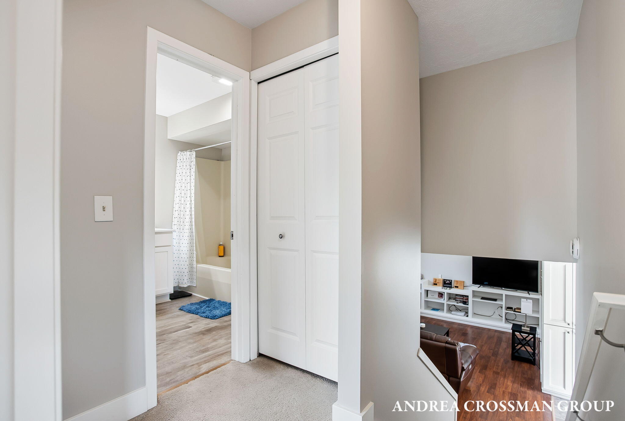 828 Tierra Street SE