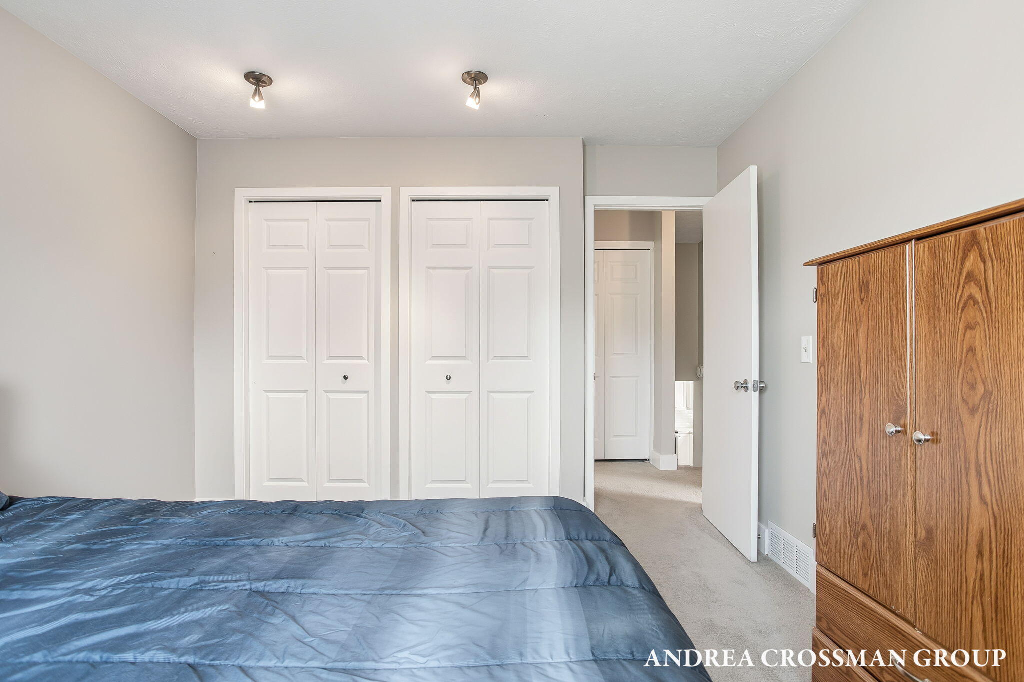 828 Tierra Street SE