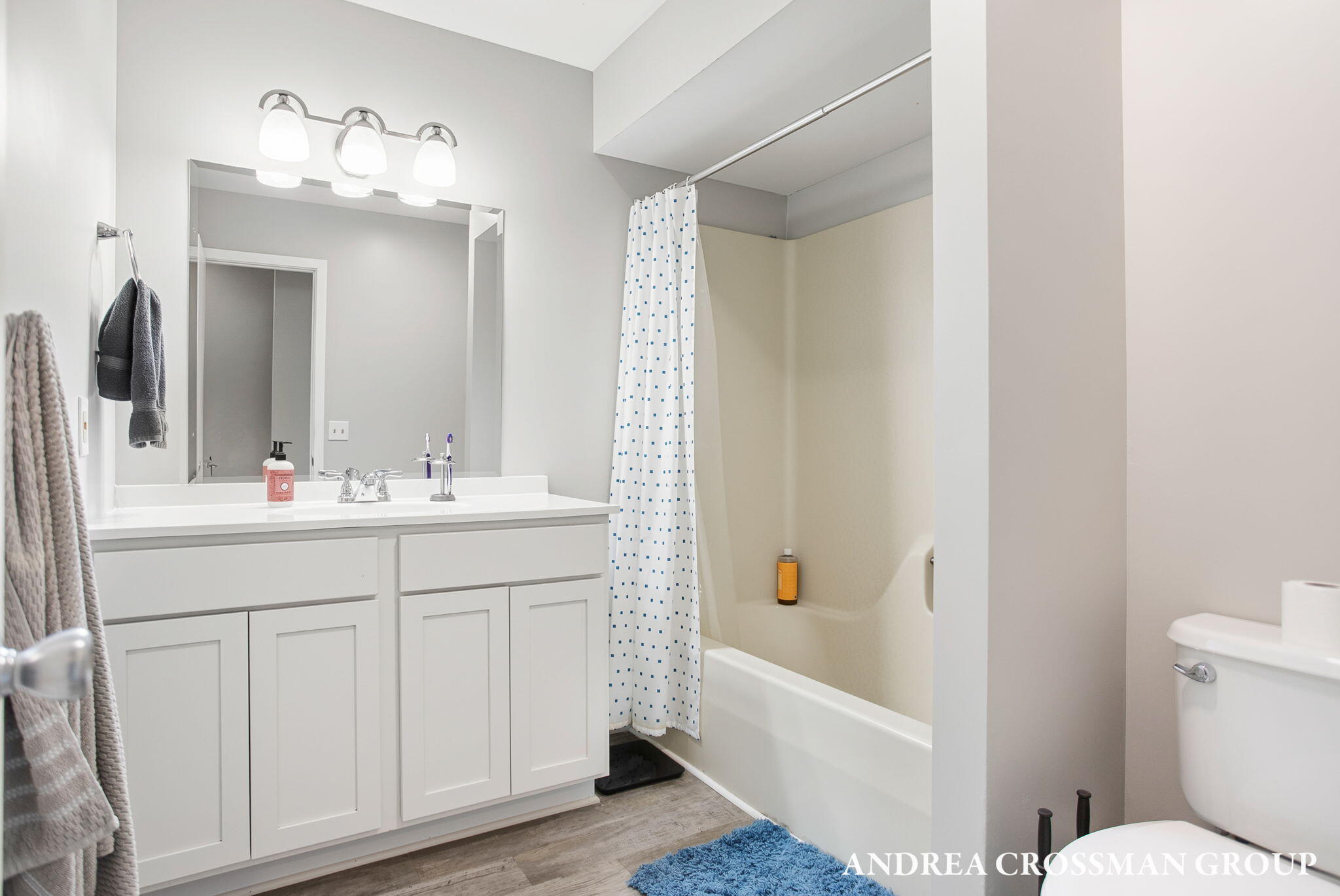 828 Tierra Street SE