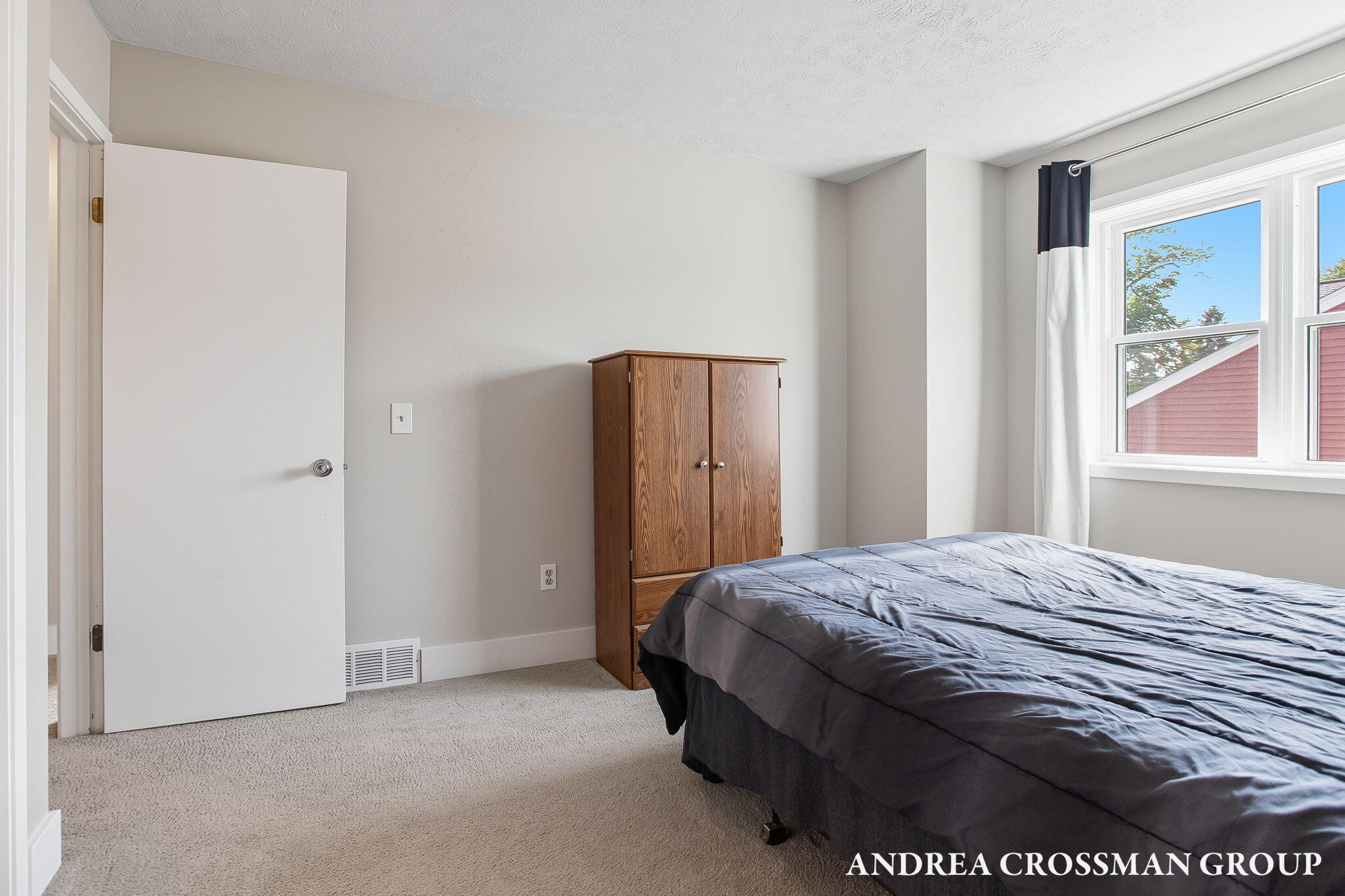 828 Tierra Street SE