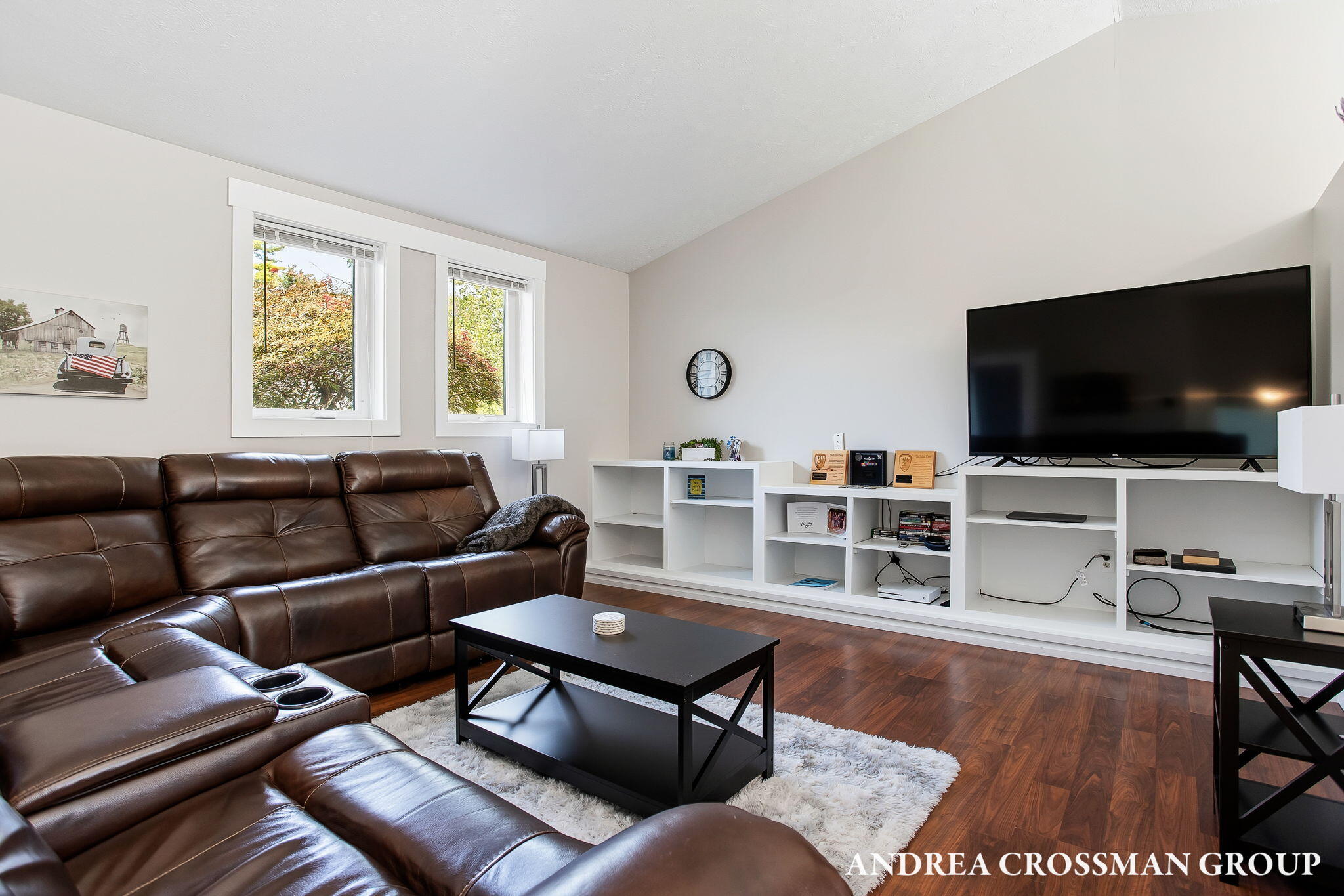 828 Tierra Street SE