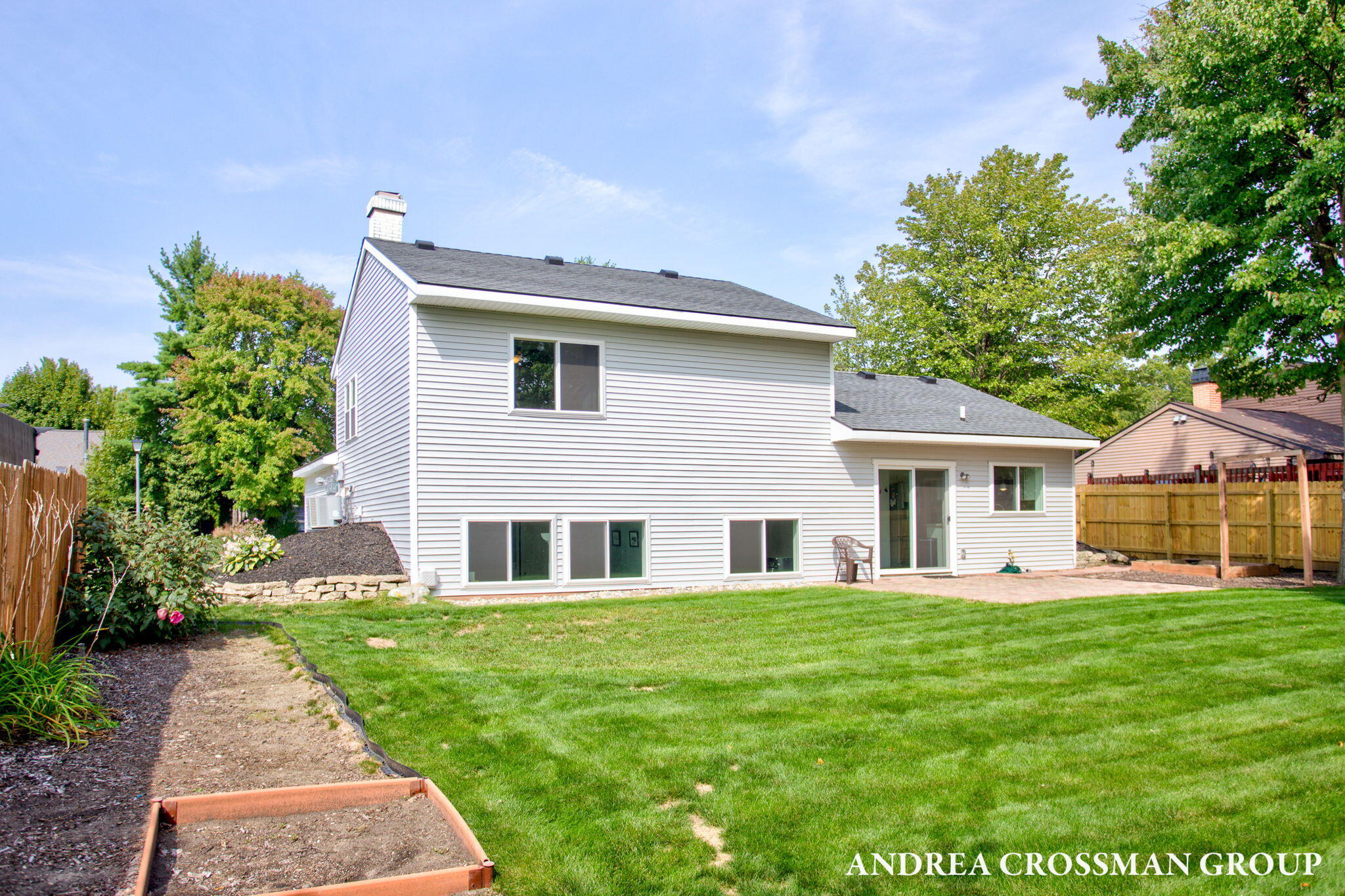 828 Tierra Street SE