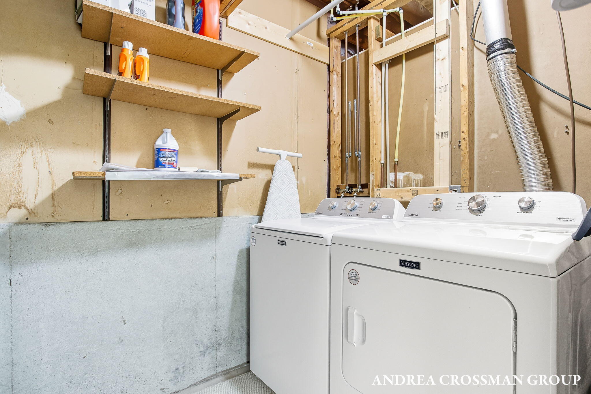 828 Tierra Street SE