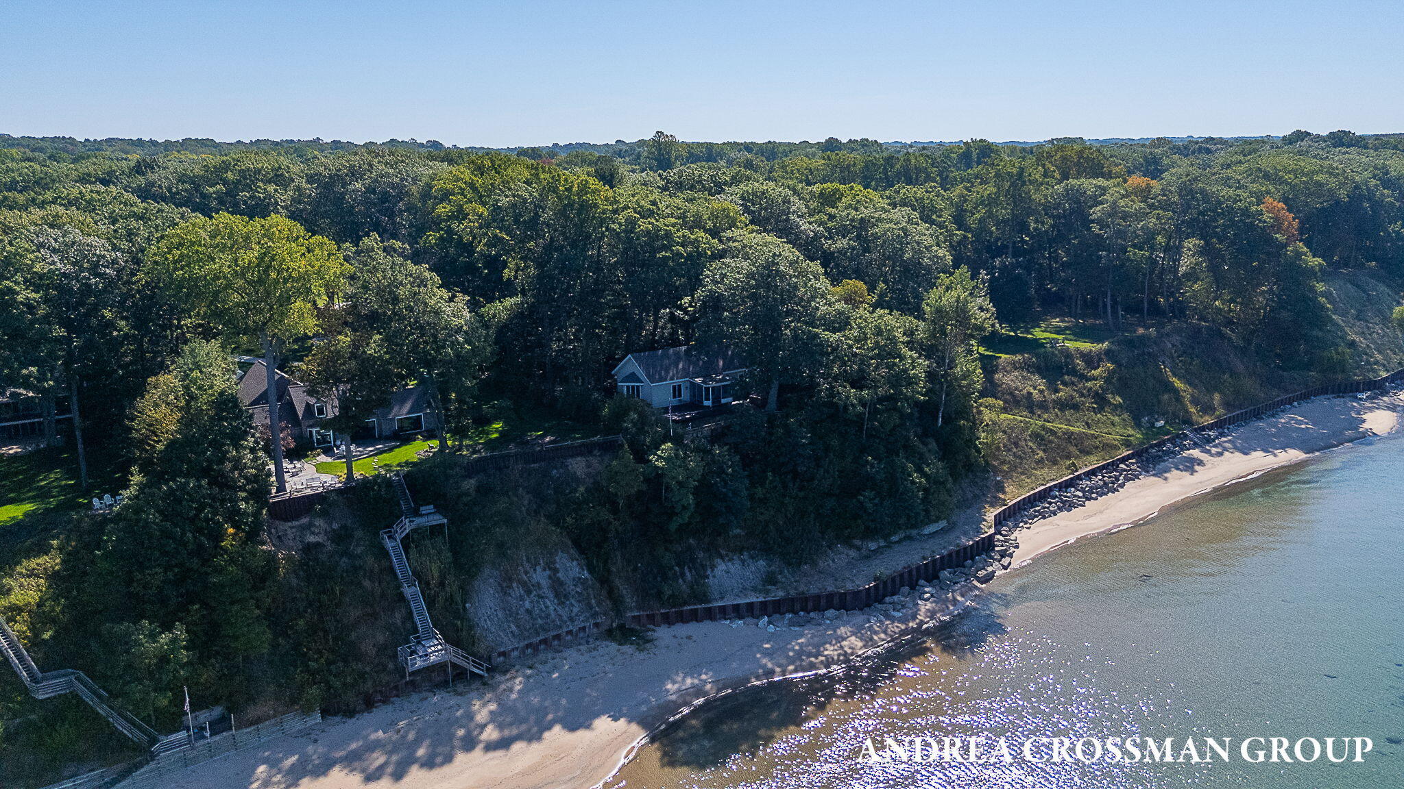 2542 Lakeshore Drive