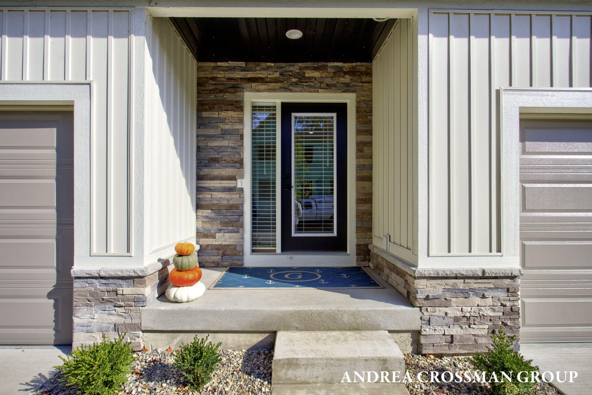 1991 N Shorewood Lane, 4