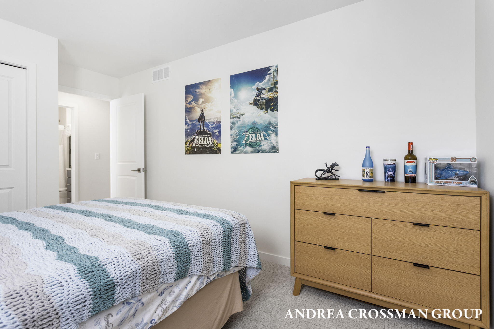 1991 N Shorewood Lane, 4