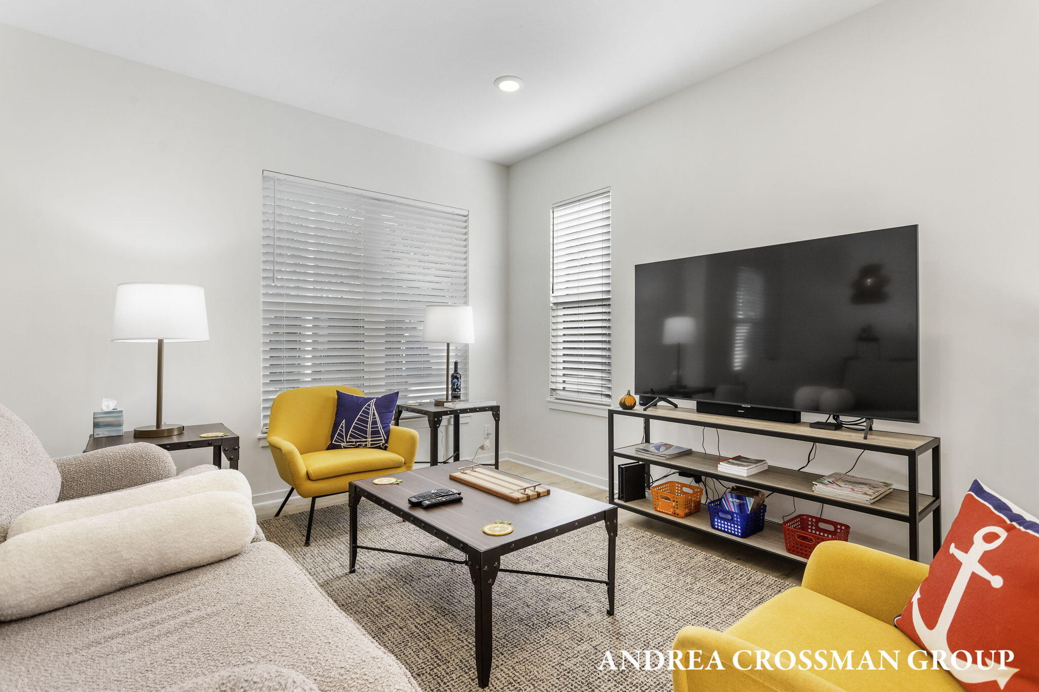 1991 N Shorewood Lane, 4