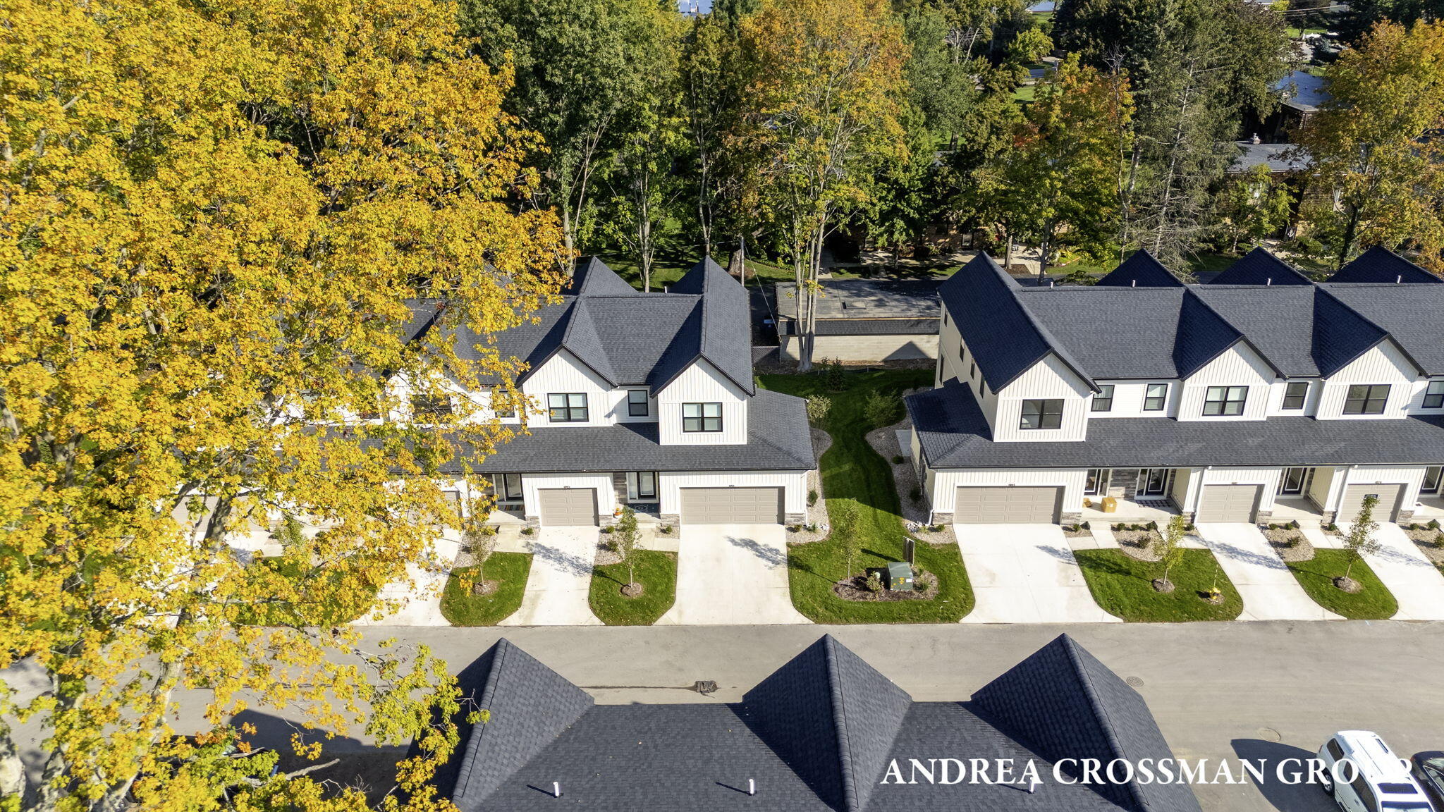 1991 N Shorewood Lane, 4