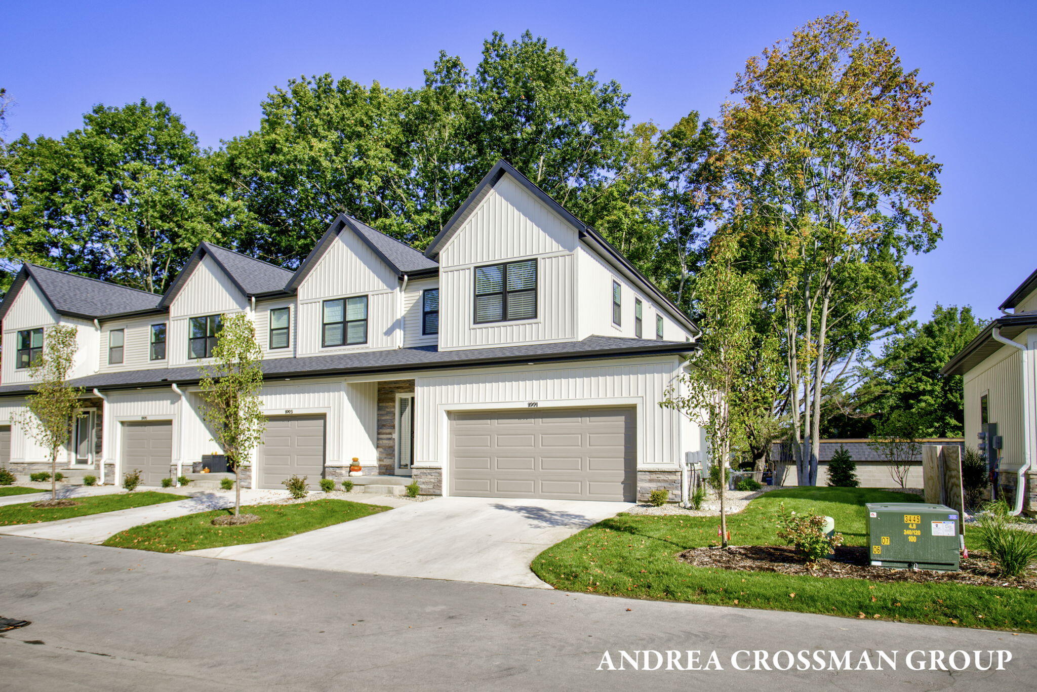 1991 N Shorewood Lane, 4