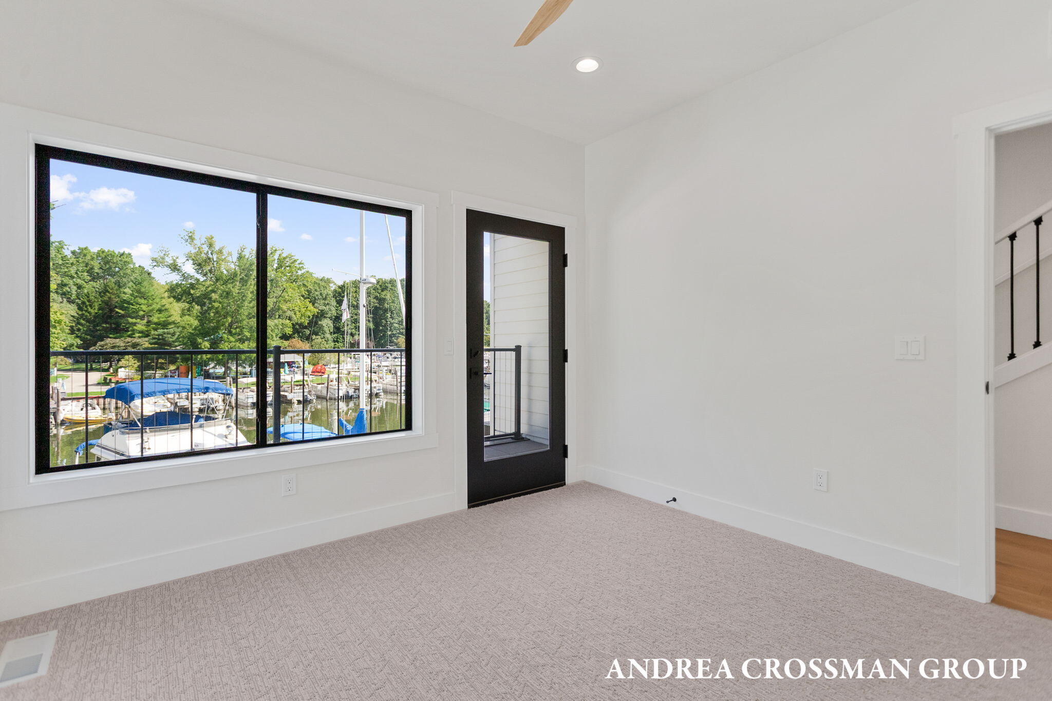 1 N Bailey Avenue, 1