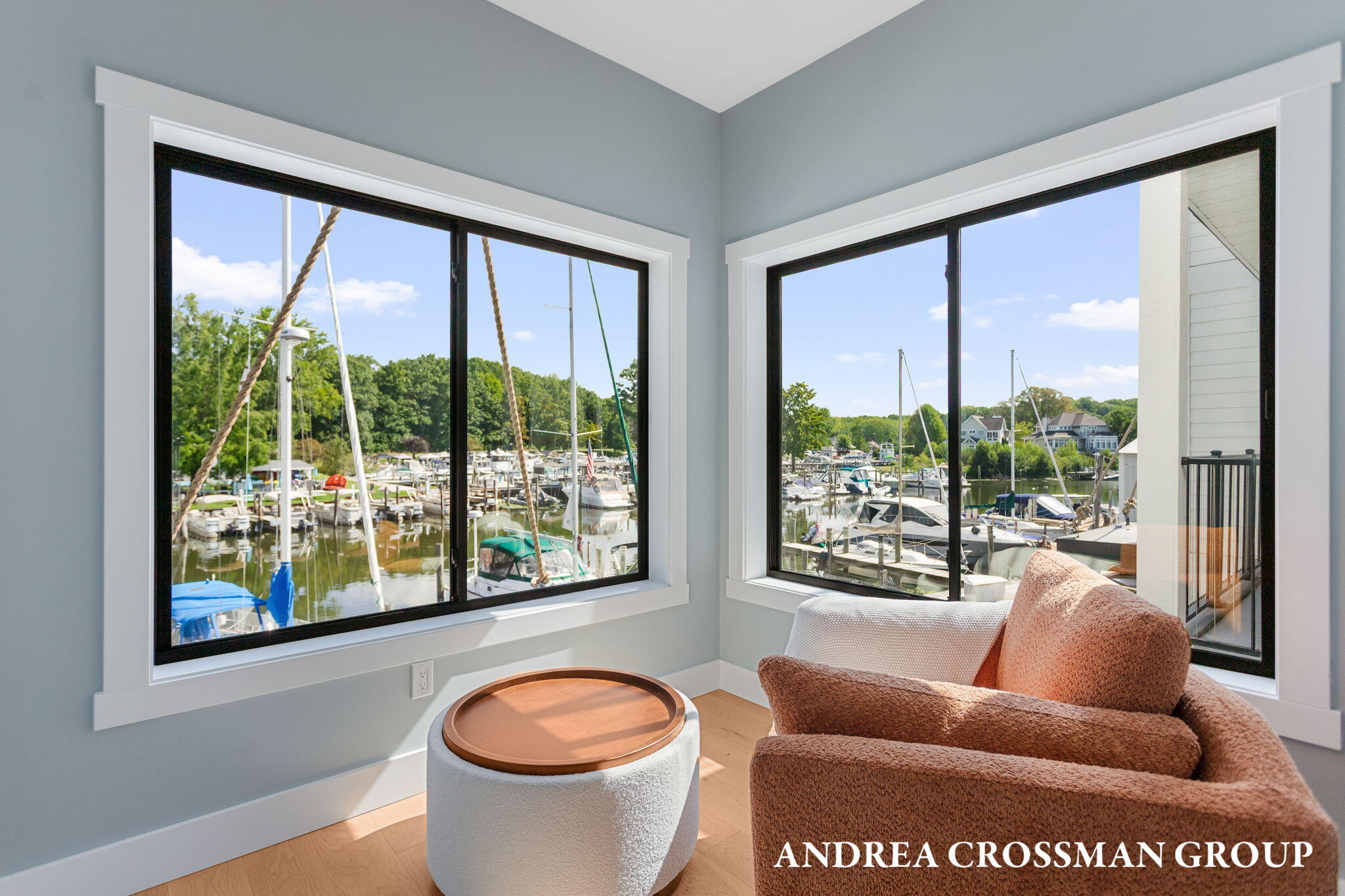 1 N Bailey Avenue, 1