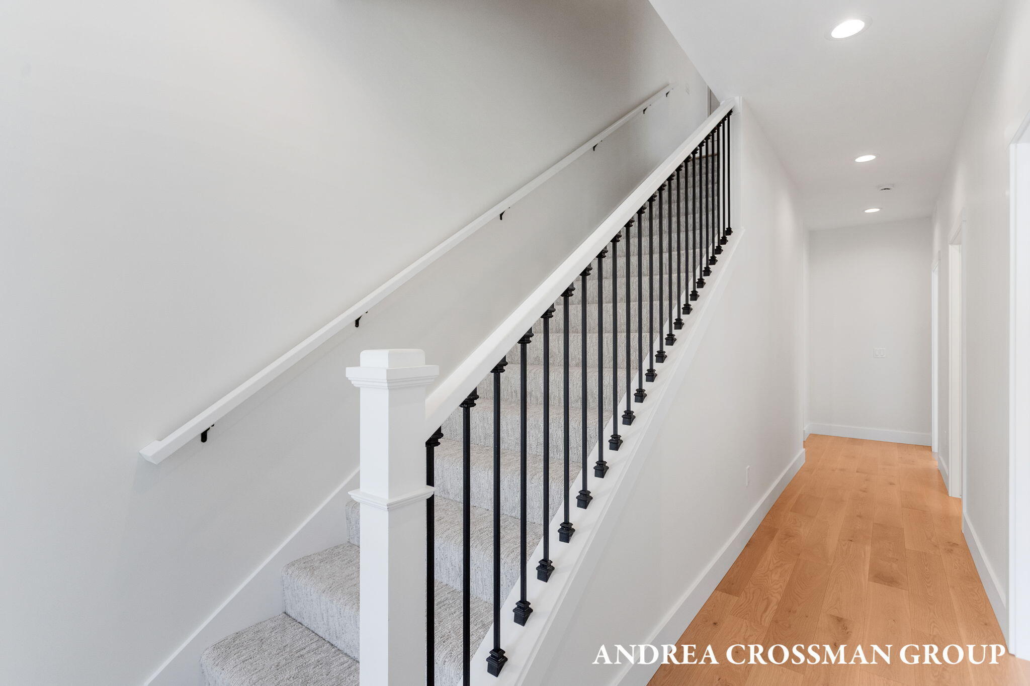 1 N Bailey Avenue, 1