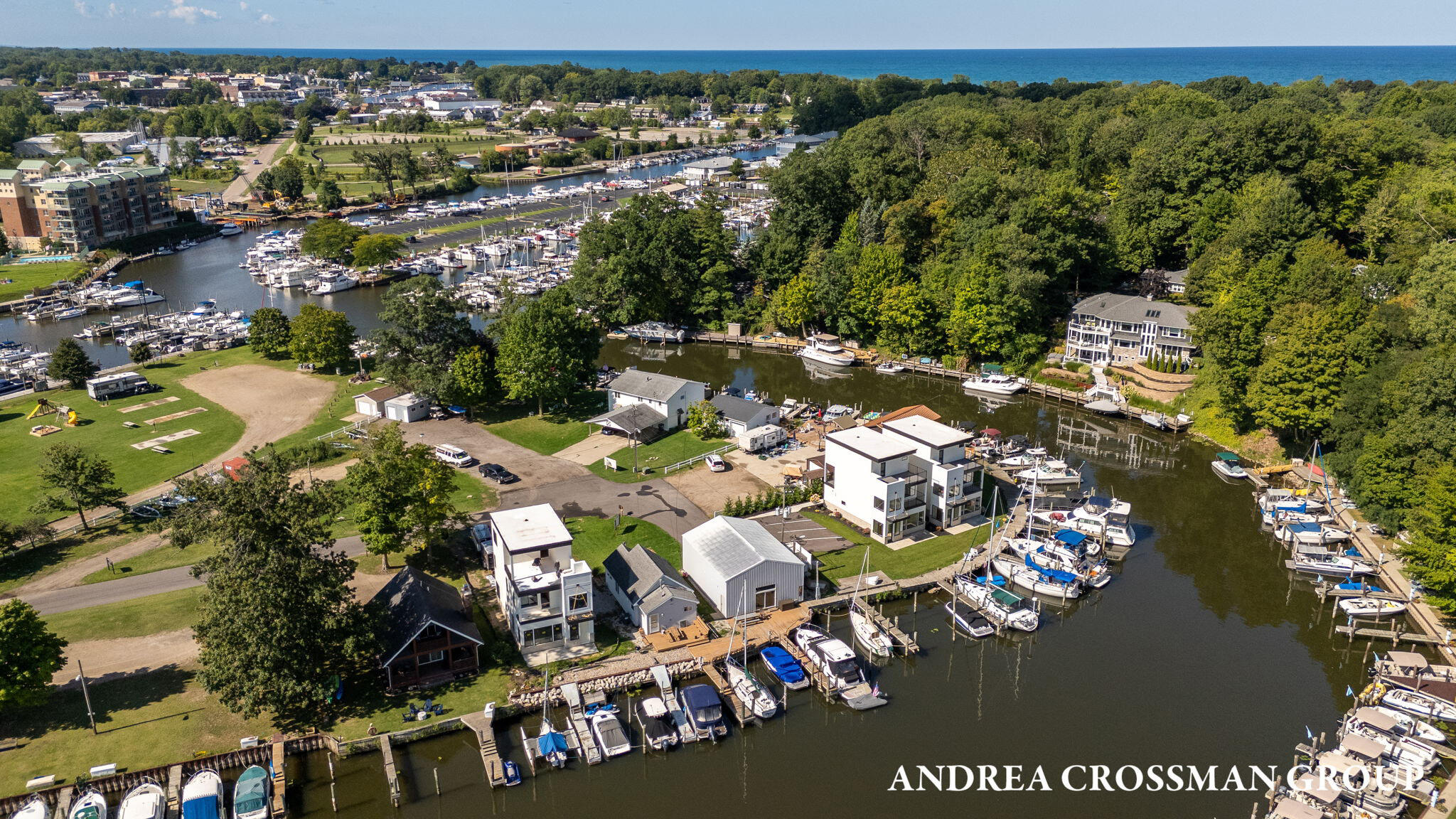 1 N Bailey Avenue, 1