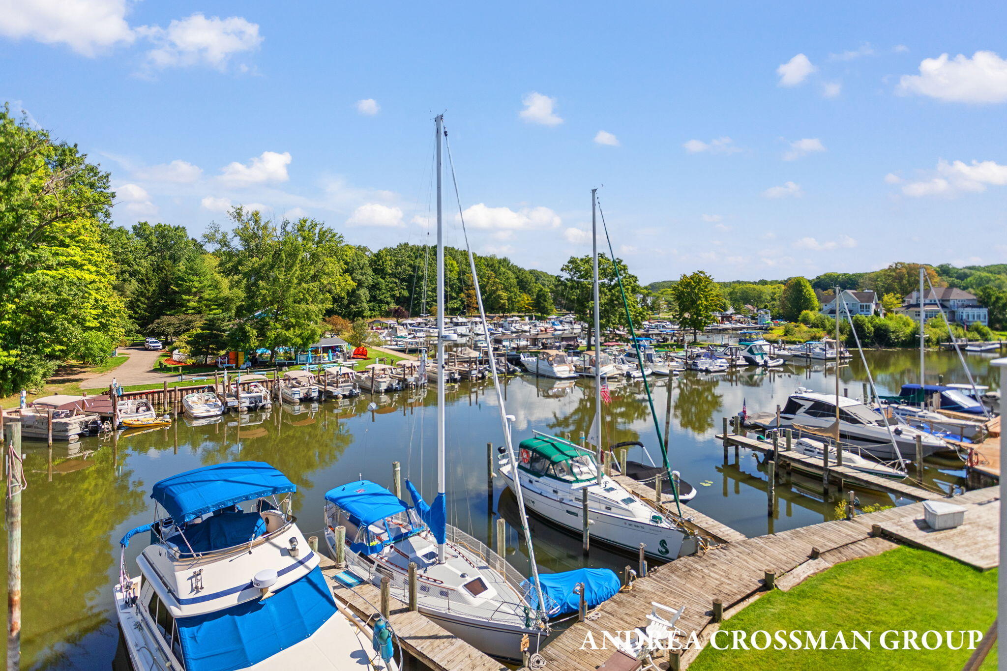 1 N Bailey Avenue, 1